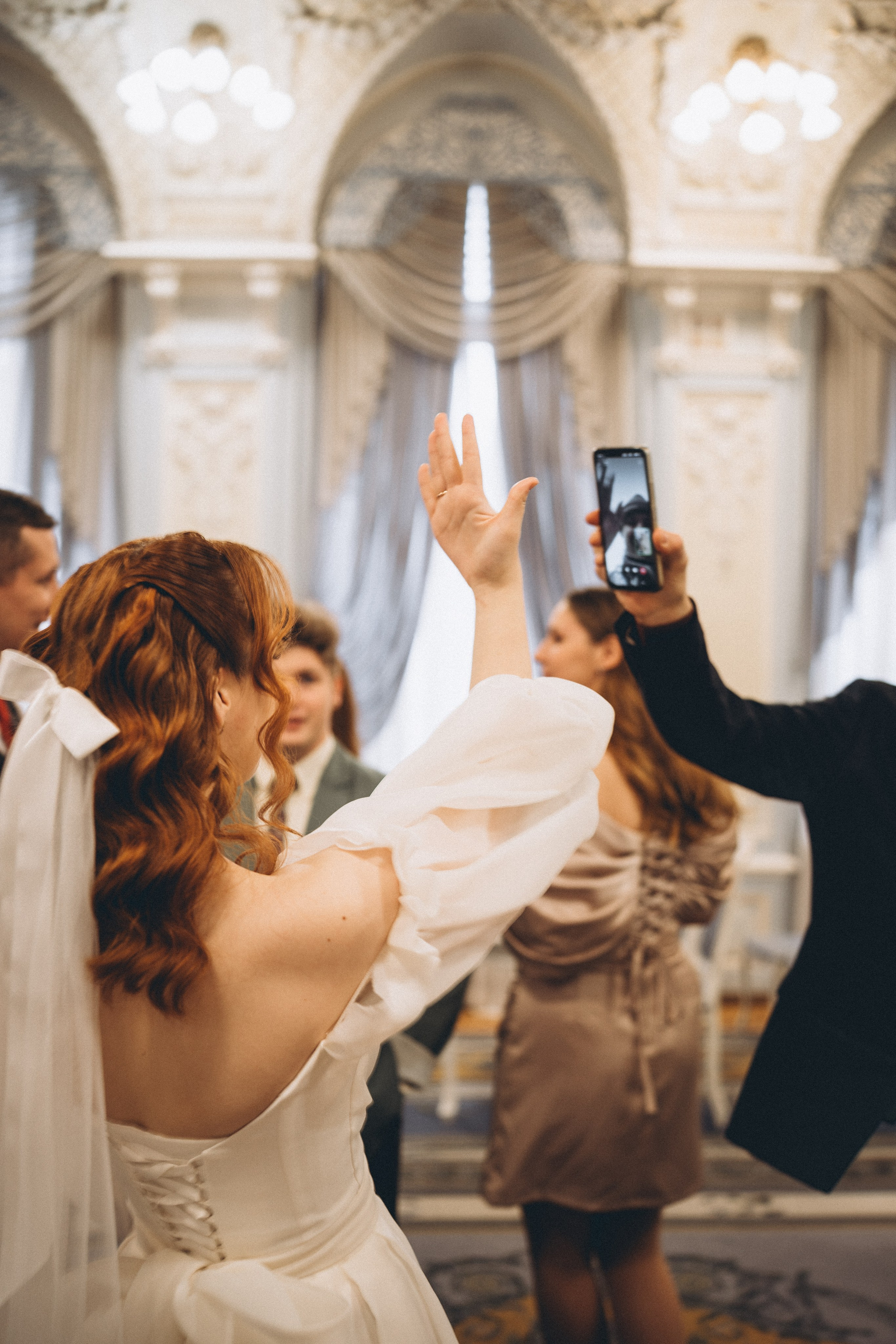 СВАДЕБНАЯ СЬЕМКА ВО ВТОРОМ ДВОРЦЕ С ГОСТЯМИ И ПРОГУЛКА В ТАВРИЧЕСКОМ САДУ. Профессиональный фотограф, Санкт-Петербург — Виктория Богомолова