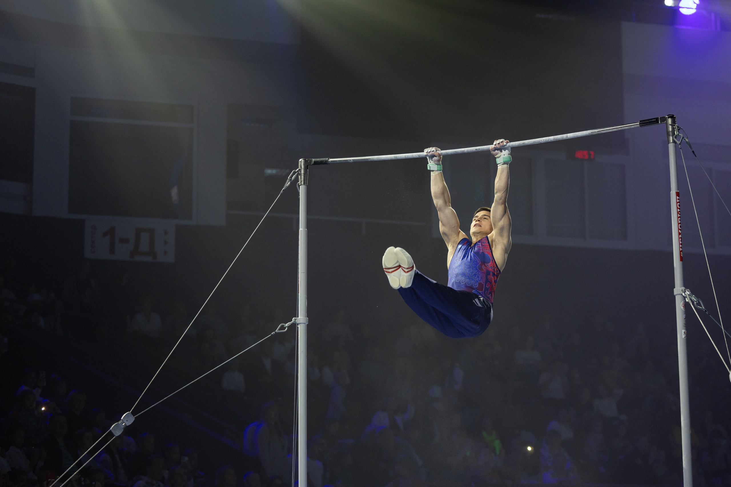 Шоу Алексея Немова «Легенды спорта». Спортивный репортажный фотограф Казань Нафис Сиразетдинов