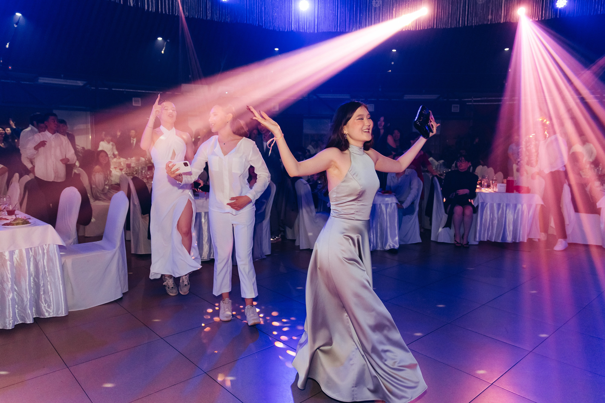 Выпускной вечер. 49 школа. Баран на корове. Свадебный и семейный фотограф в Улан-Удэ