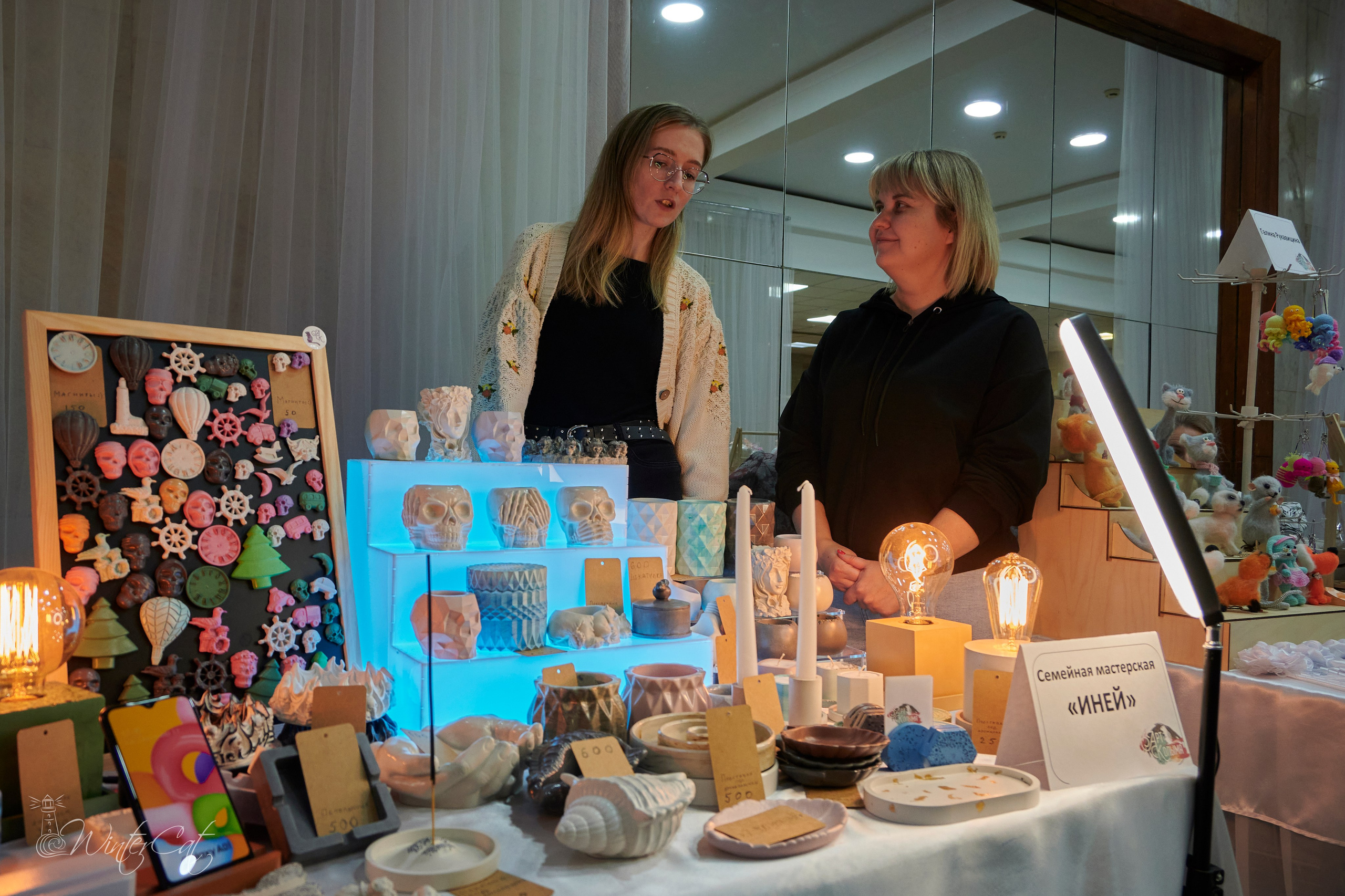 Арт Маркет 12.10.24. Портретный и репортажный фотограф в Магадане Андрей Нефедов WinterCatPhoto