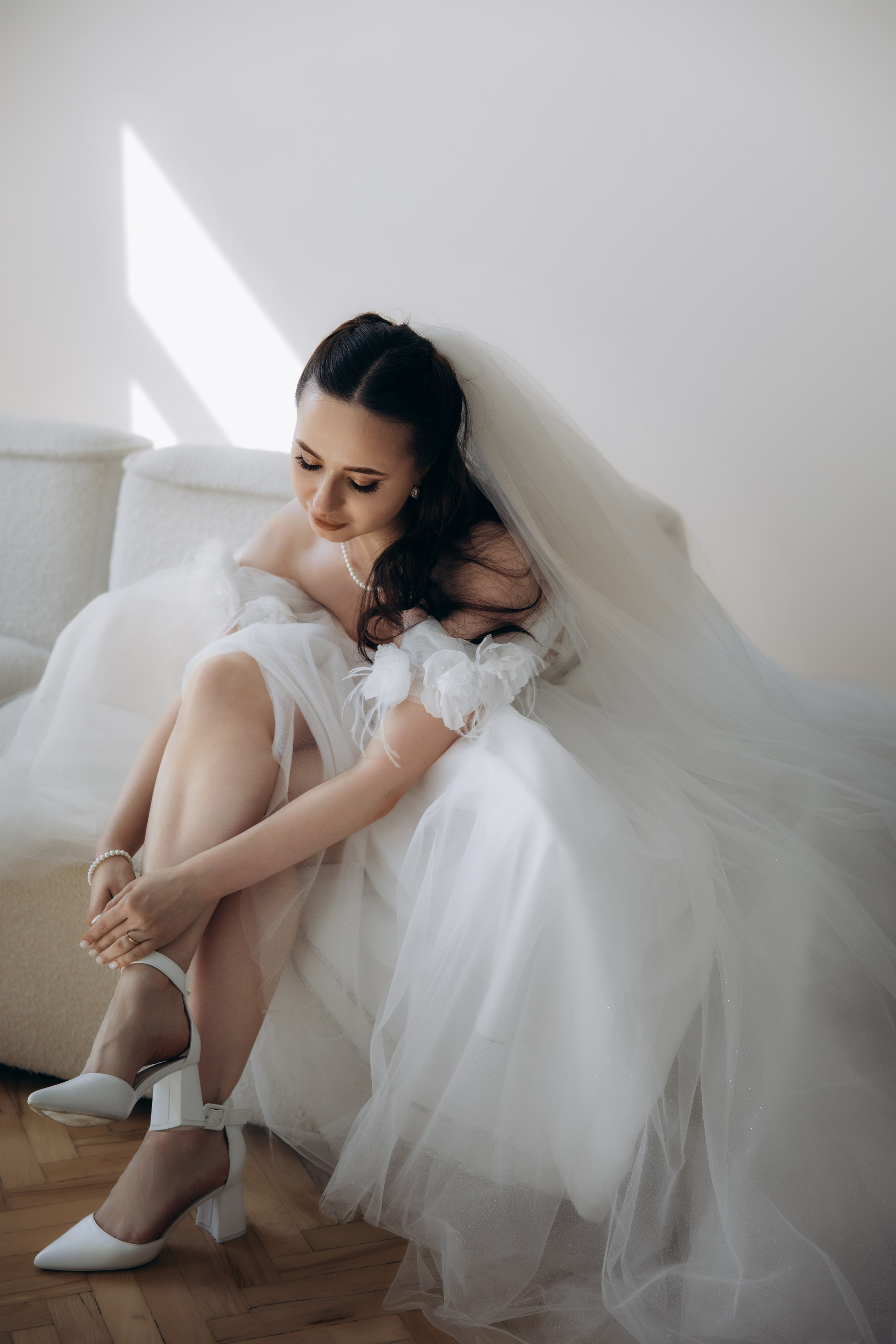 Свадебная фотосъемка в Пензе: Ольга и Владислав в отеле и студии «Перспектива»