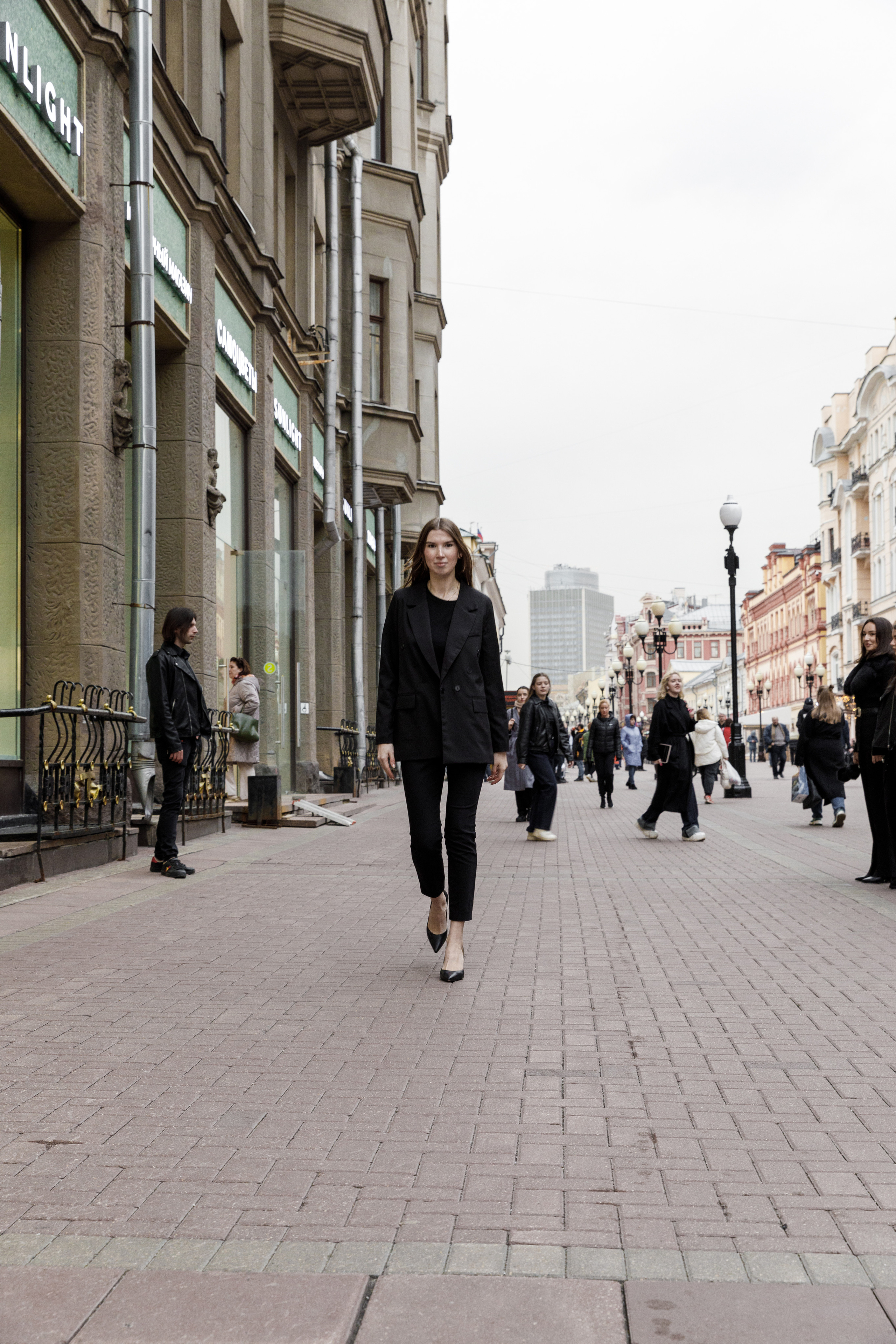 Шуточное дефиле на Арбате. Фотограф в Москве Слуцкая Наталья, репортаж, портрет, контент