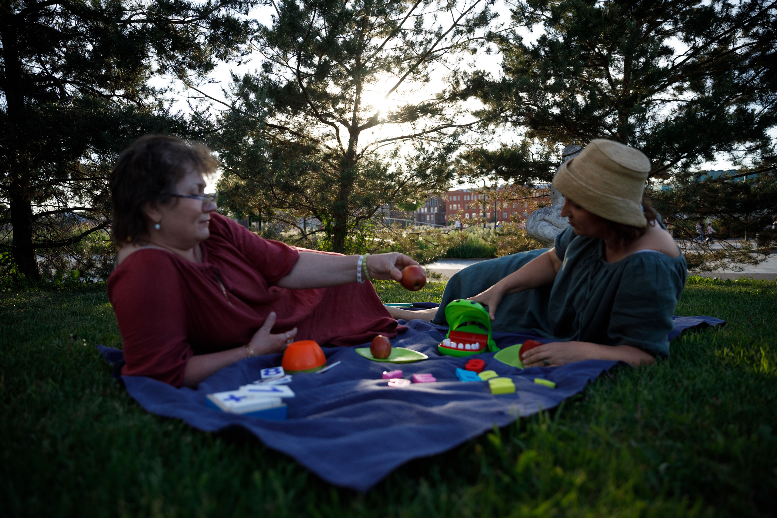 Учителя — дефектологи, работающие с детьми с аутизом. Реклама курсов. Фотограф в Москве Слуцкая Наталья, репортаж, портрет, контент