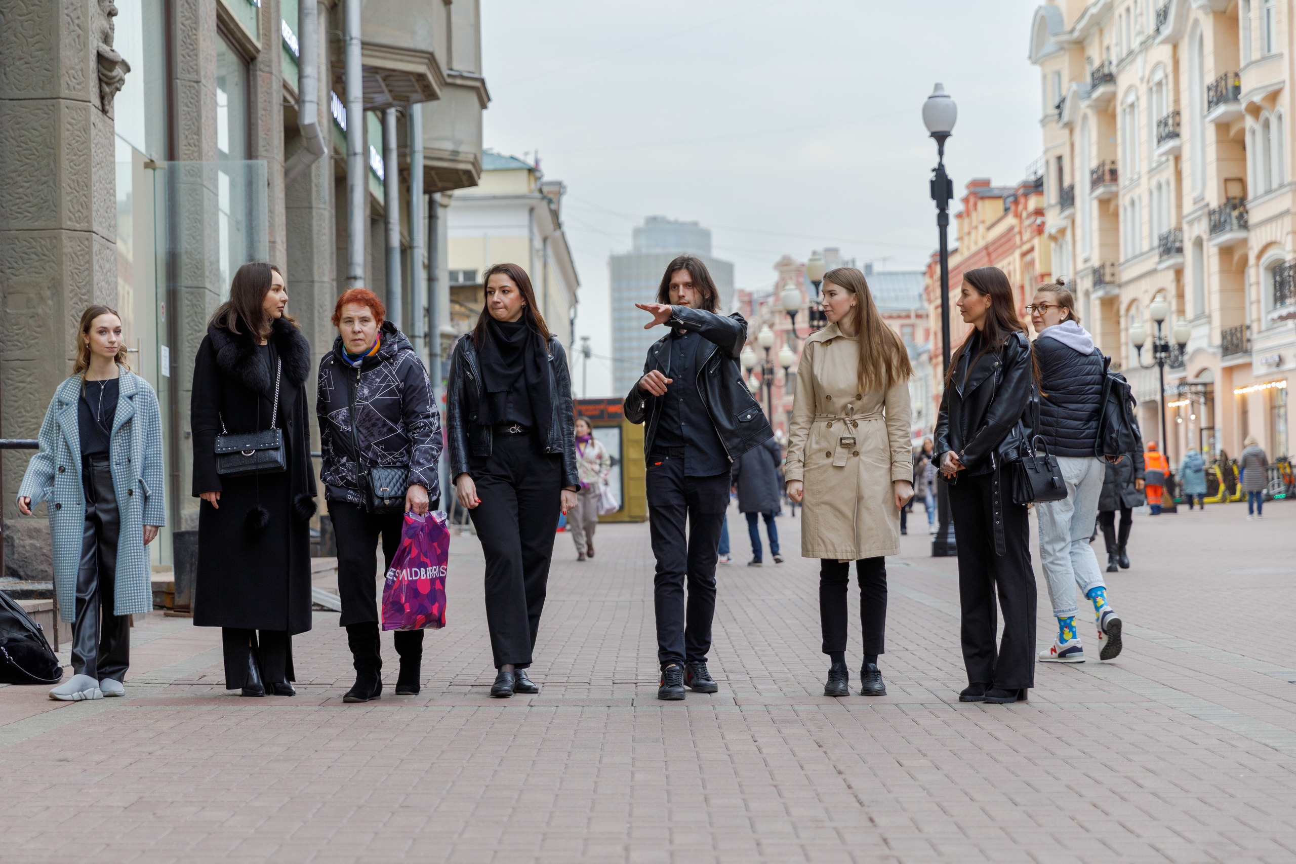 Шуточное дефиле на Арбате. Фотограф в Москве Слуцкая Наталья, репортаж, портрет, контент