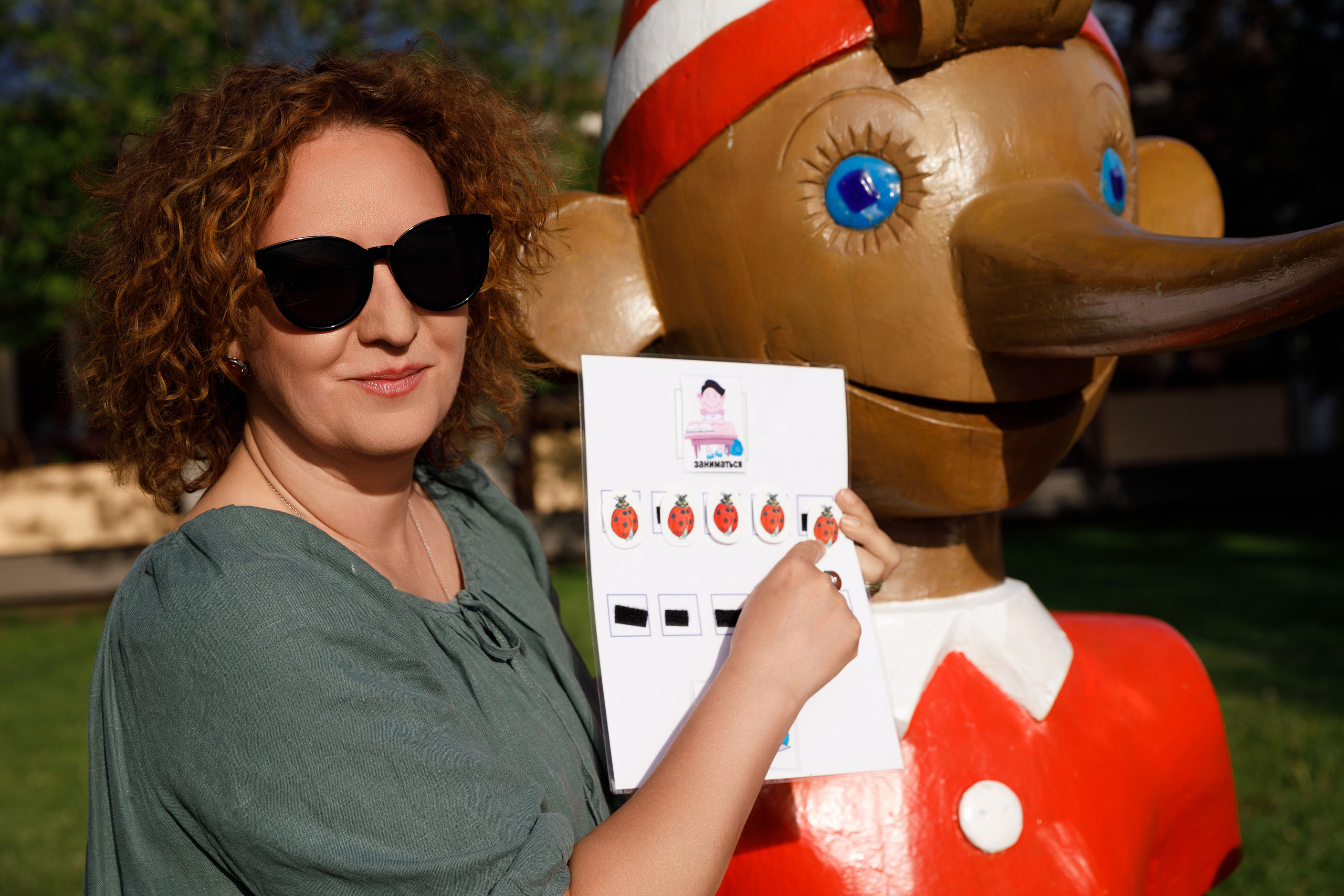 Учителя — дефектологи, работающие с детьми с аутизом. Реклама курсов. Фотограф в Москве Слуцкая Наталья, репортаж, портрет, контент