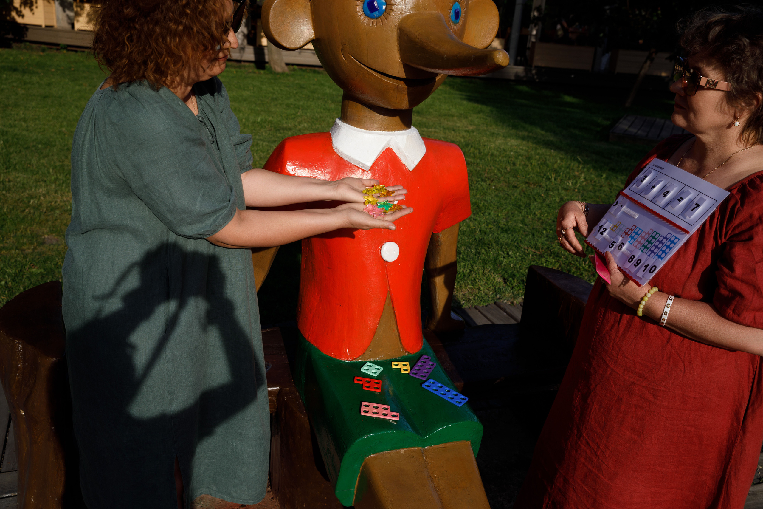 Учителя — дефектологи, работающие с детьми с аутизом. Реклама курсов. Фотограф в Москве Слуцкая Наталья, репортаж, портрет, контент