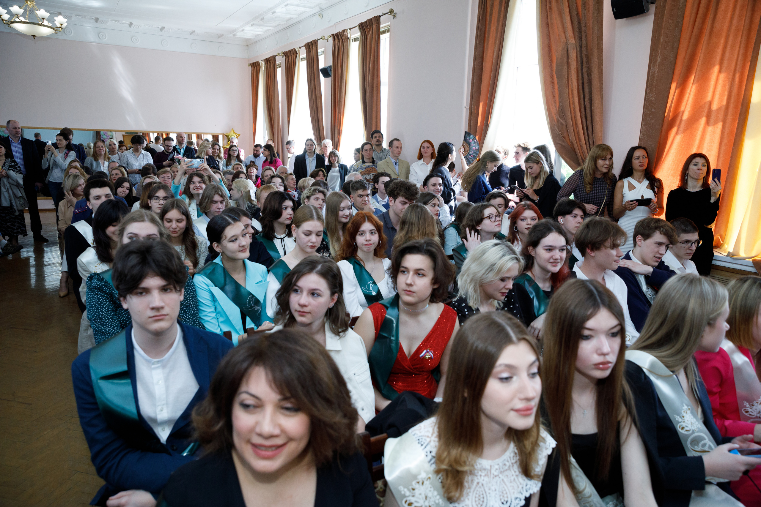Школьный последний звонок. Фотограф в Москве Слуцкая Наталья, репортаж, портрет, контент