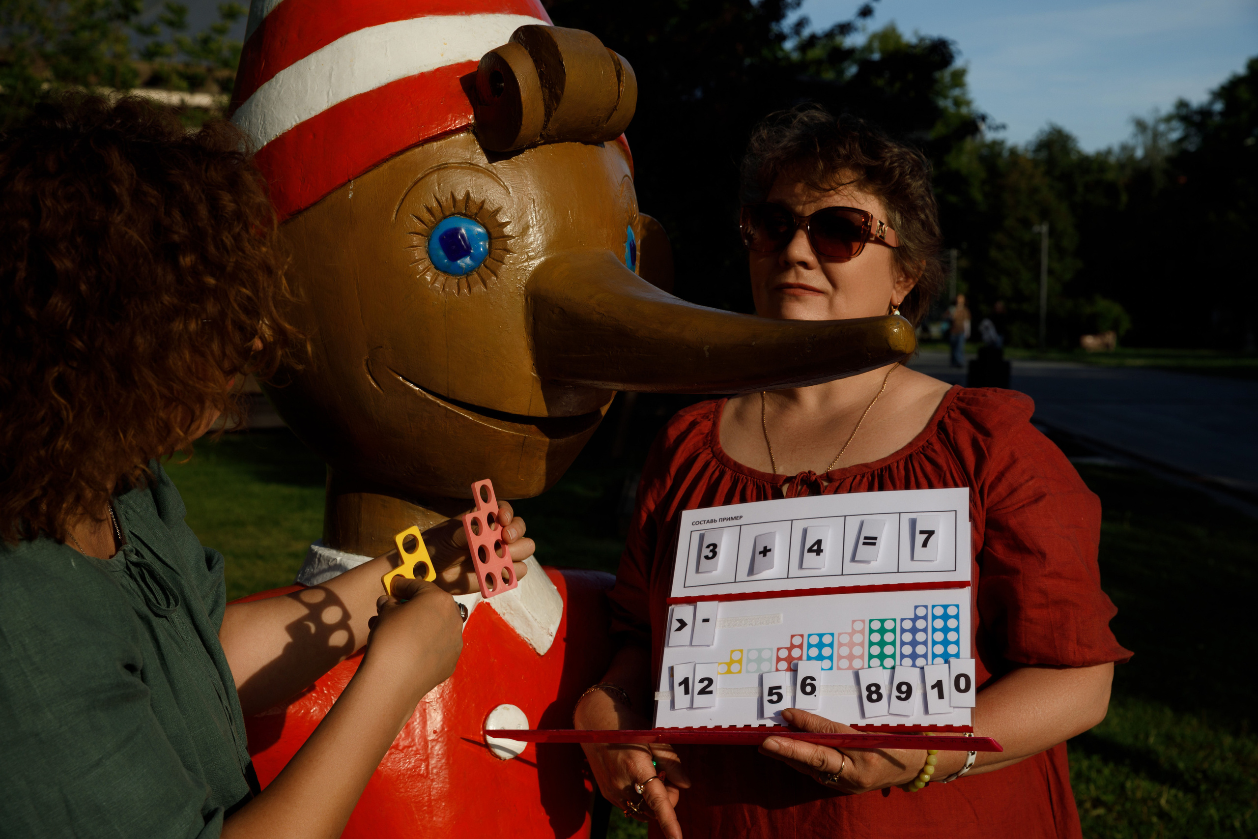 Учителя — дефектологи, работающие с детьми с аутизом. Реклама курсов. Фотограф в Москве Слуцкая Наталья, репортаж, портрет, контент