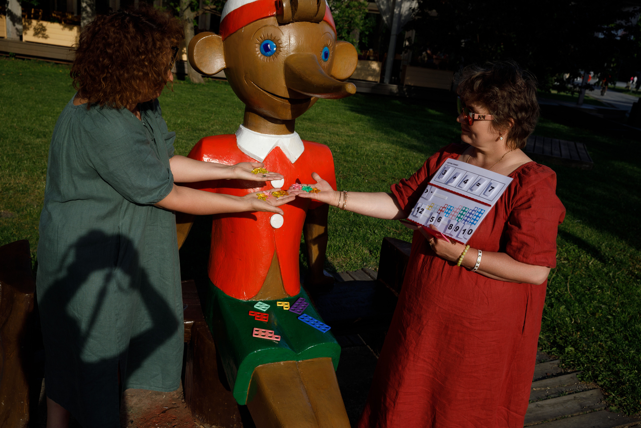 Учителя — дефектологи, работающие с детьми с аутизом. Реклама курсов. Фотограф в Москве Слуцкая Наталья, репортаж, портрет, контент