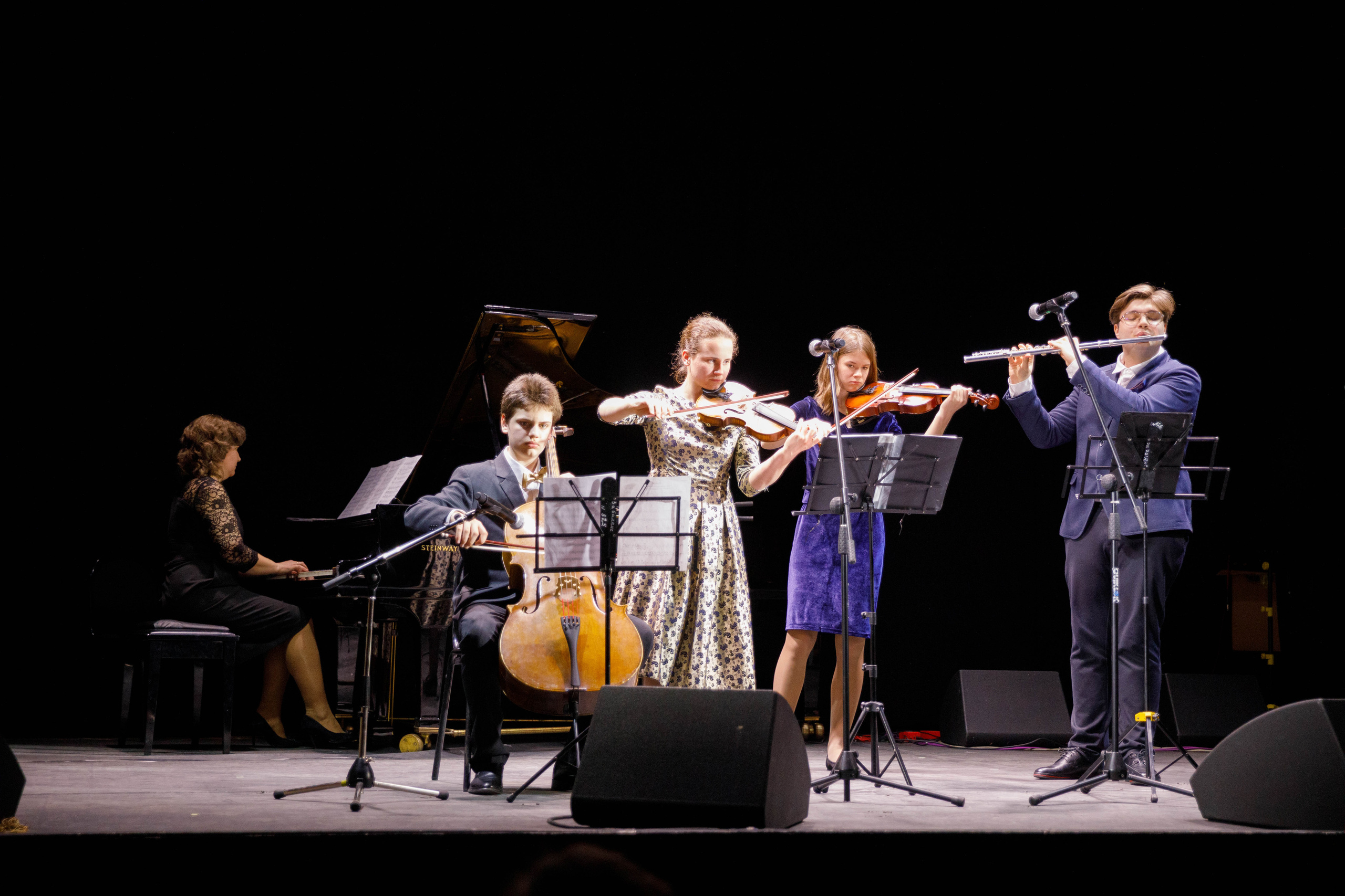 Москонцентр. Фотограф в Москве Слуцкая Наталья, репортаж, портрет, контент