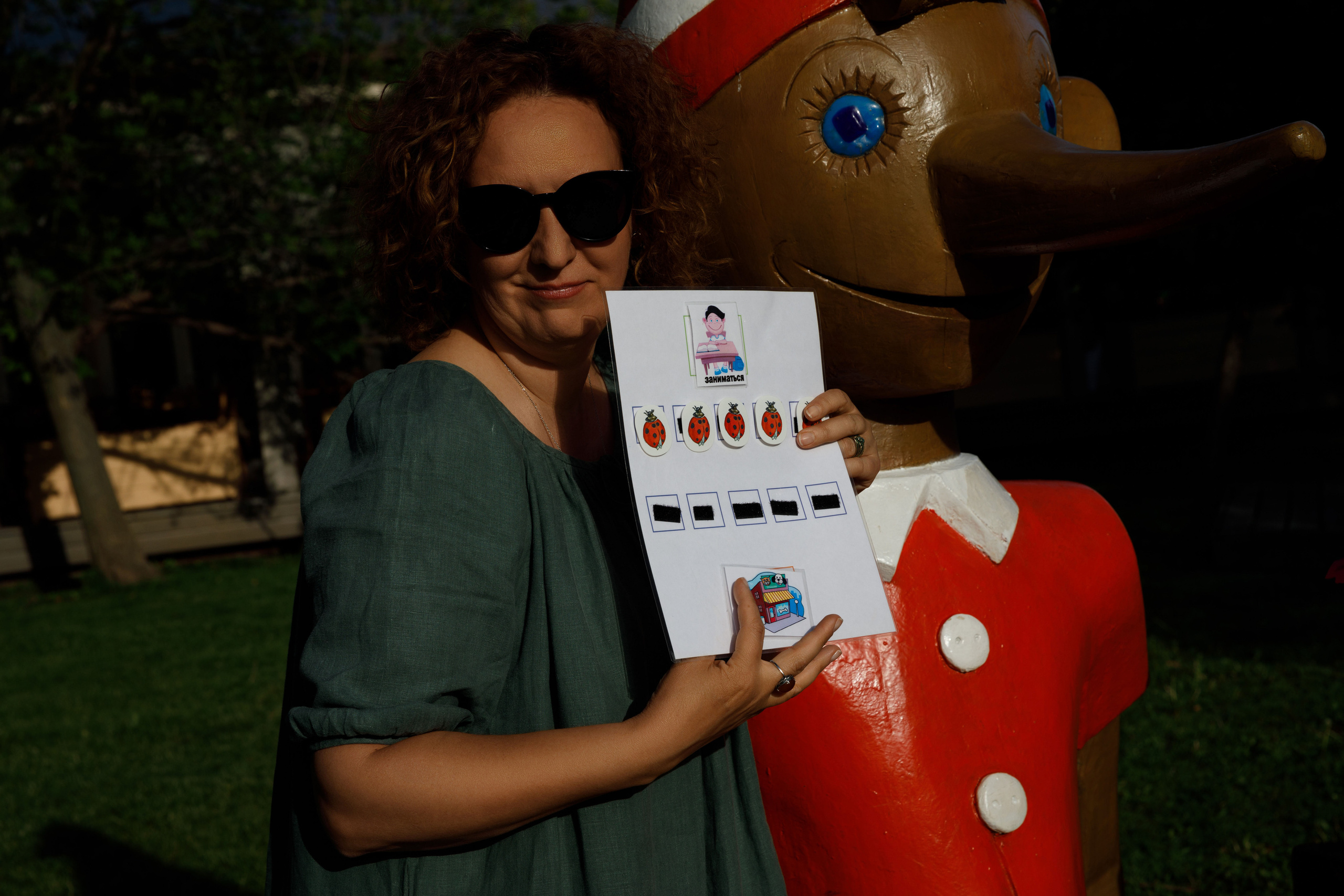 Учителя — дефектологи, работающие с детьми с аутизом. Реклама курсов. Фотограф в Москве Слуцкая Наталья, репортаж, портрет, контент