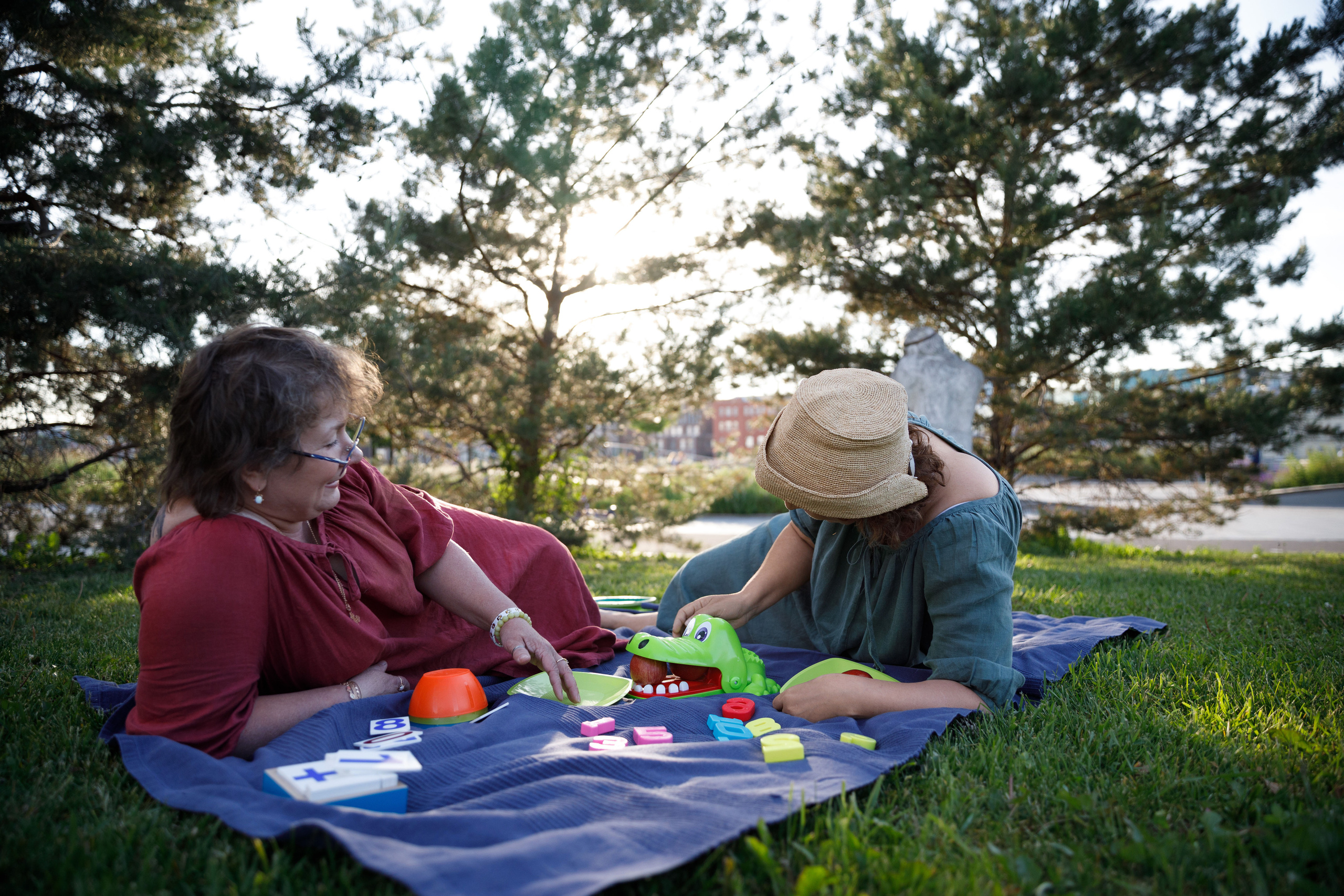 Учителя — дефектологи, работающие с детьми с аутизом. Реклама курсов. Фотограф в Москве Слуцкая Наталья, репортаж, портрет, контент