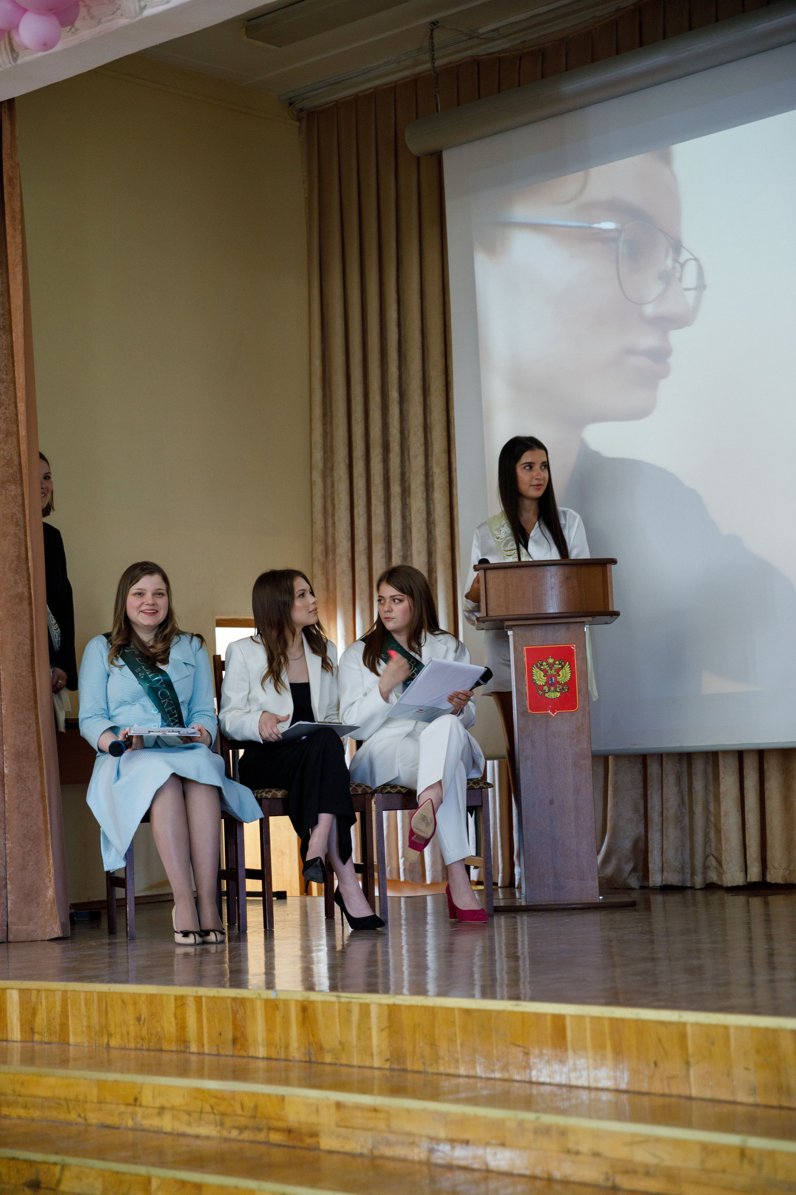 Школьный последний звонок. Фотограф в Москве Слуцкая Наталья, репортаж, портрет, контент