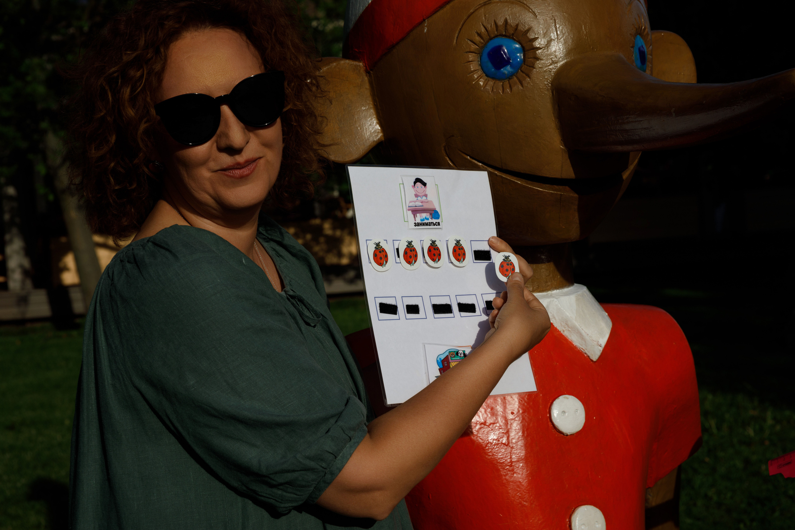 Учителя — дефектологи, работающие с детьми с аутизом. Реклама курсов. Фотограф в Москве Слуцкая Наталья, репортаж, портрет, контент