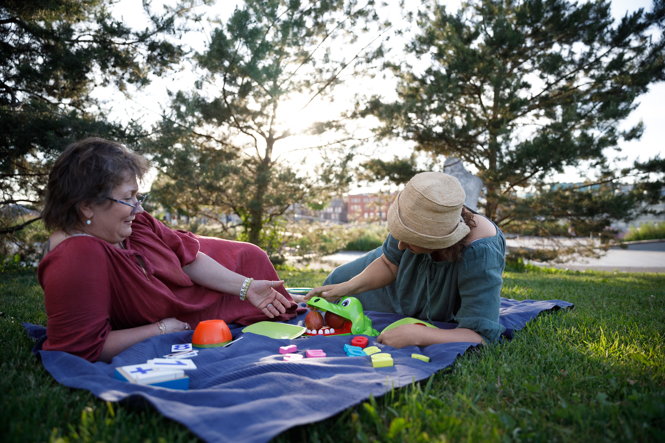 Учителя — дефектологи, работающие с детьми с аутизом. Реклама курсов. Фотограф в Москве Слуцкая Наталья, репортаж, портрет, контент