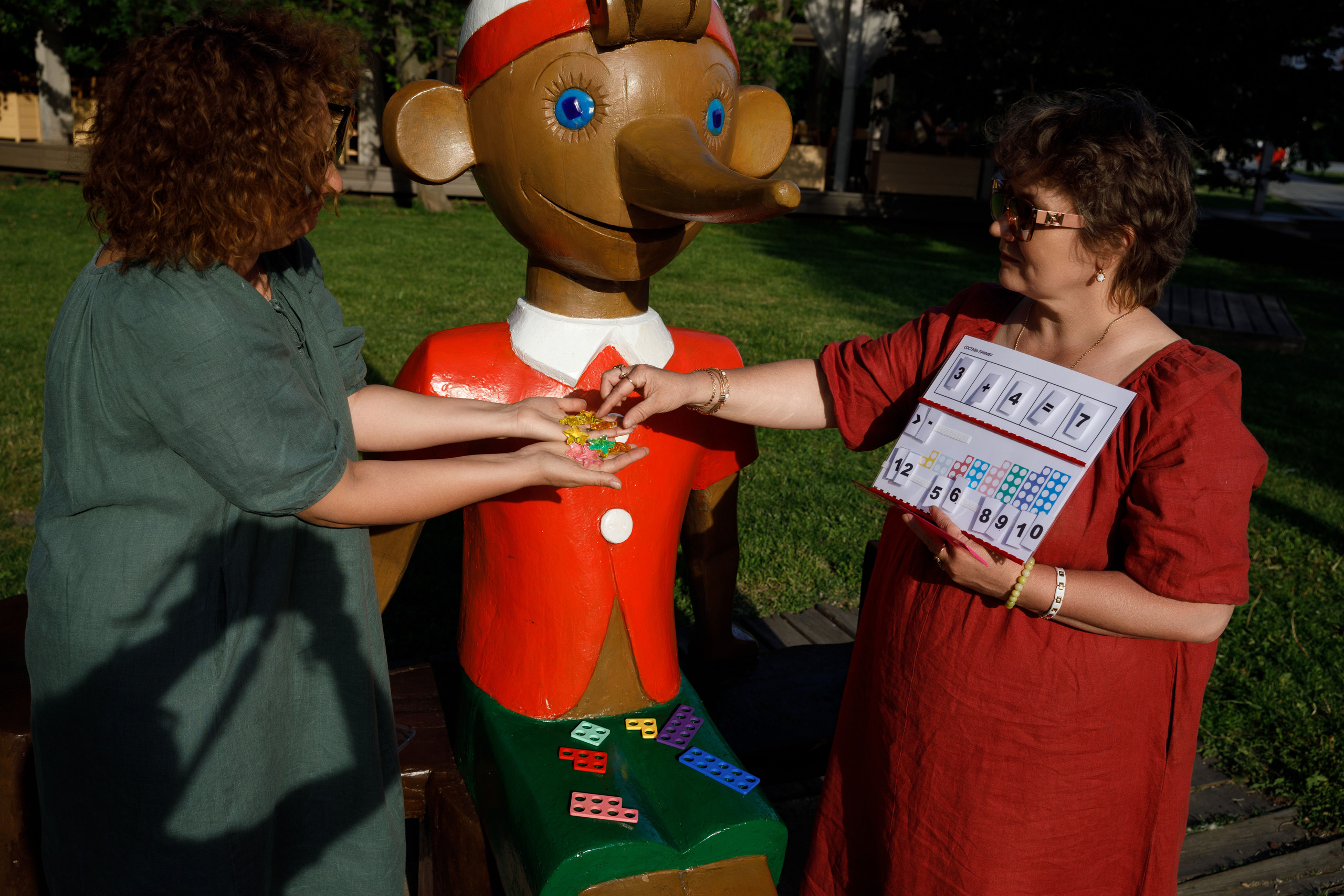 Учителя — дефектологи, работающие с детьми с аутизом. Реклама курсов. Фотограф в Москве Слуцкая Наталья, репортаж, портрет, контент