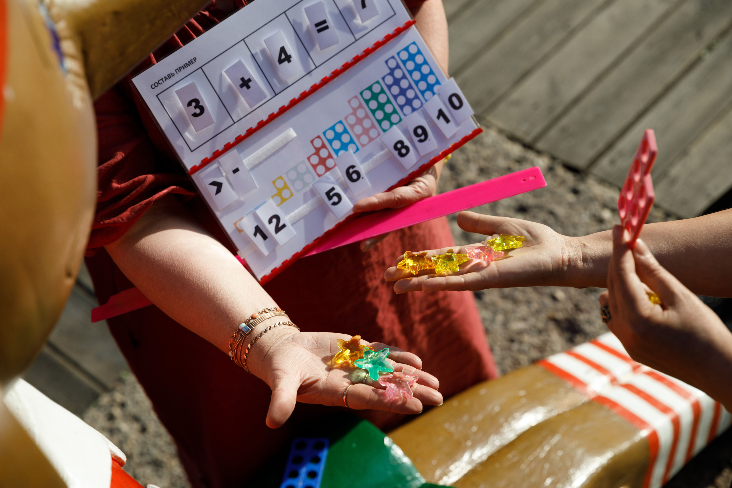 Учителя — дефектологи, работающие с детьми с аутизом. Реклама курсов. Фотограф в Москве Слуцкая Наталья, репортаж, портрет, контент