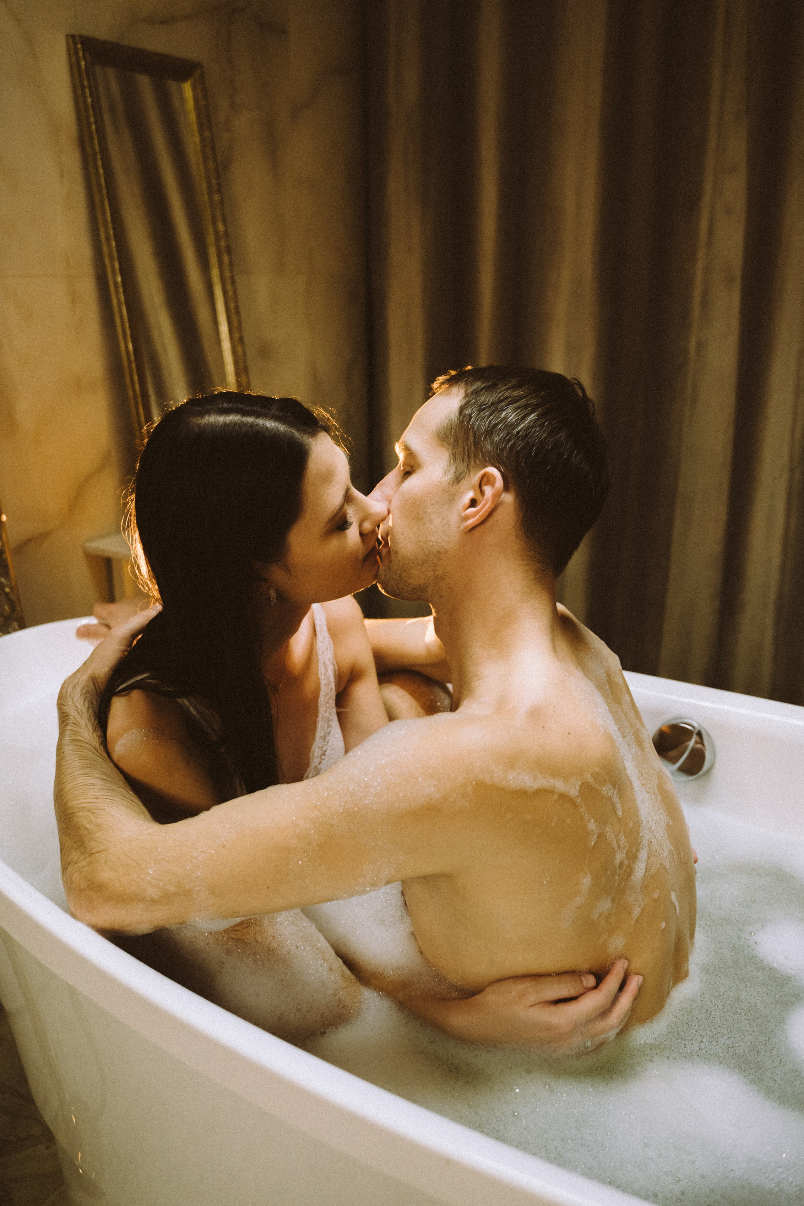 Чувственное лав стори Елены и Артема. Свадебный фотограф Юлия Копылова