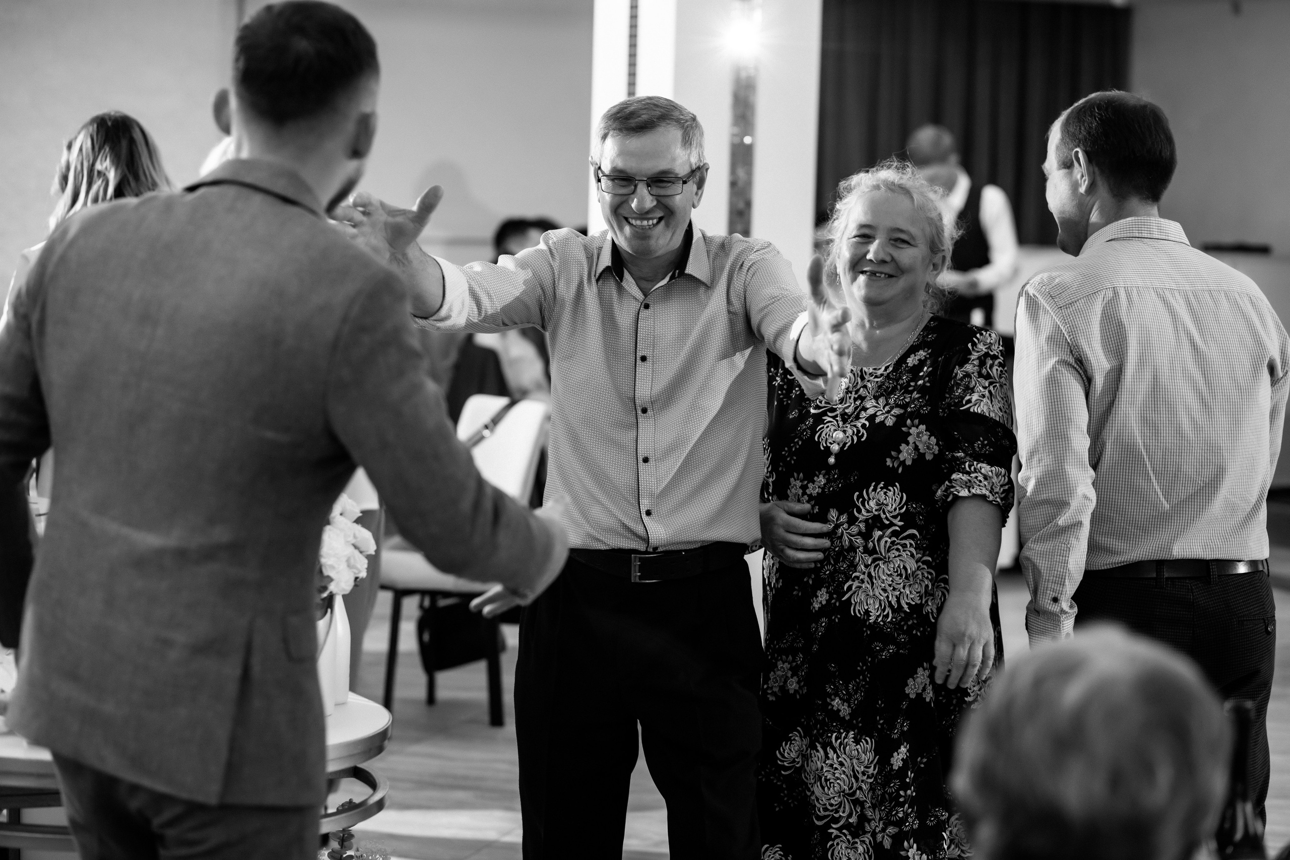 Александр & Анастасия. Свадебный и портретный фотограф в Омске Антон Карев