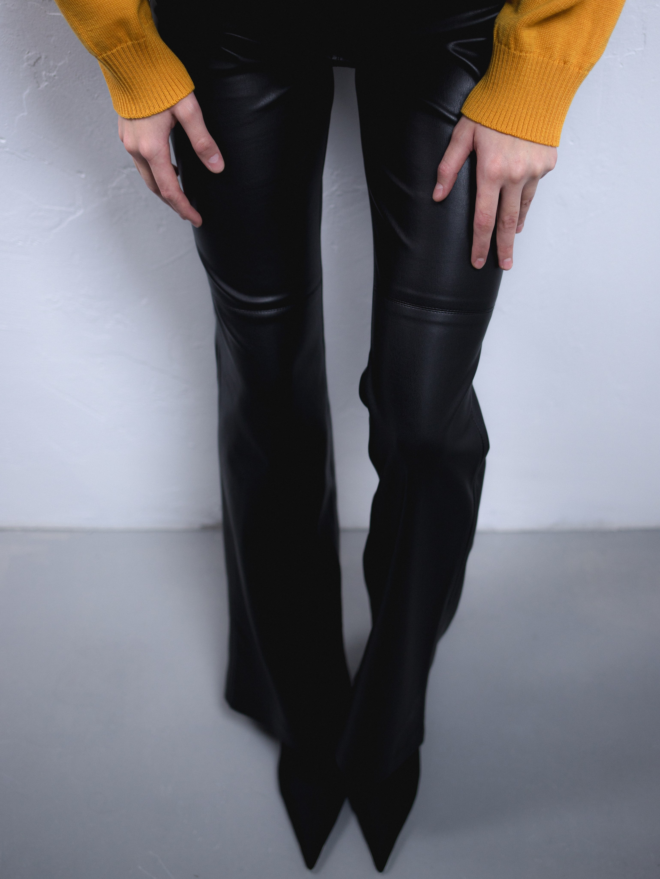 Red Cardigan. Фотограф в Москве и Сургуте Алла Лесовая. Снимаю каталог для брендов и индивидуальные портреты для людей