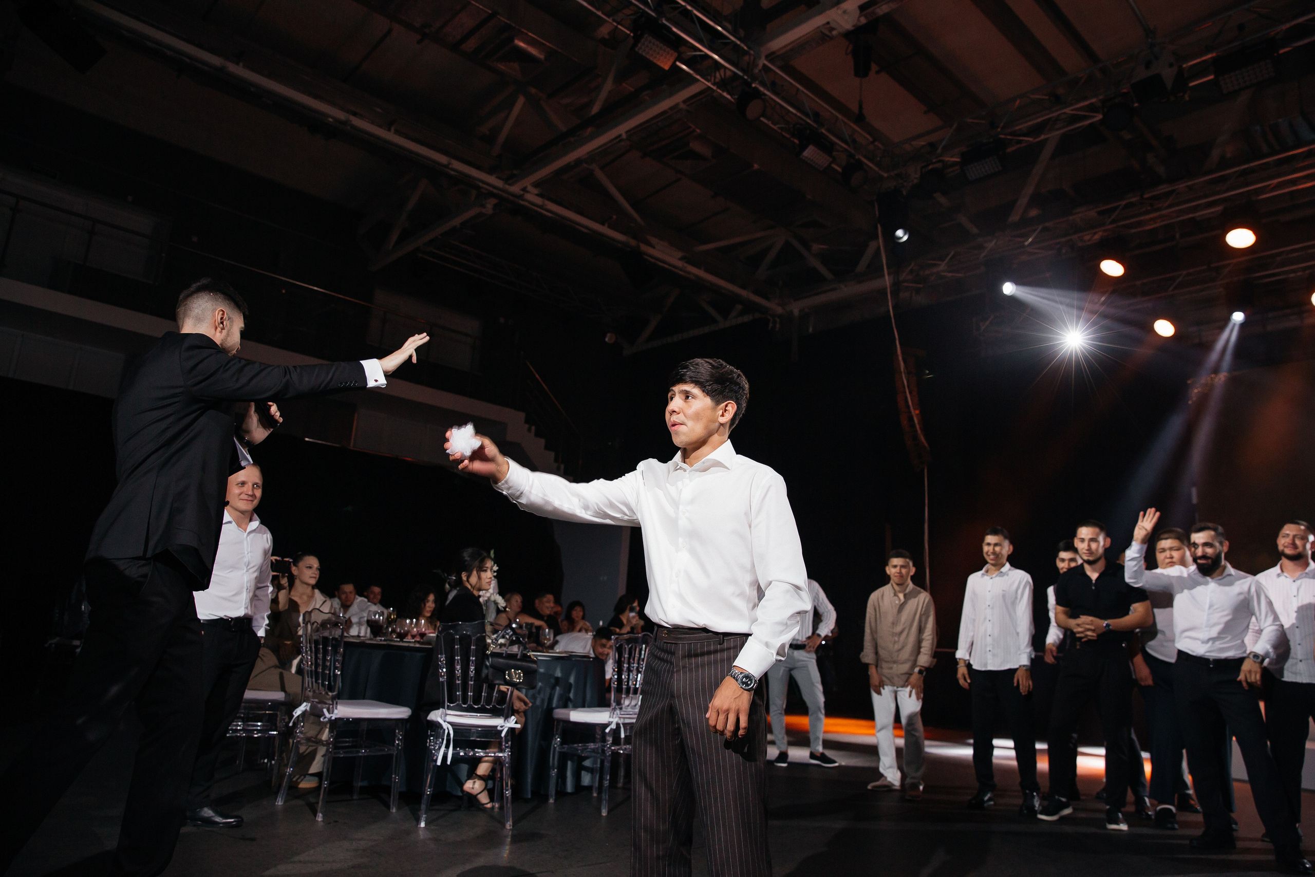 Уютная свадьба — Аскар и Катя на Марсовом поле. Свадебный фотограф в Оренбурге Илья Володьков