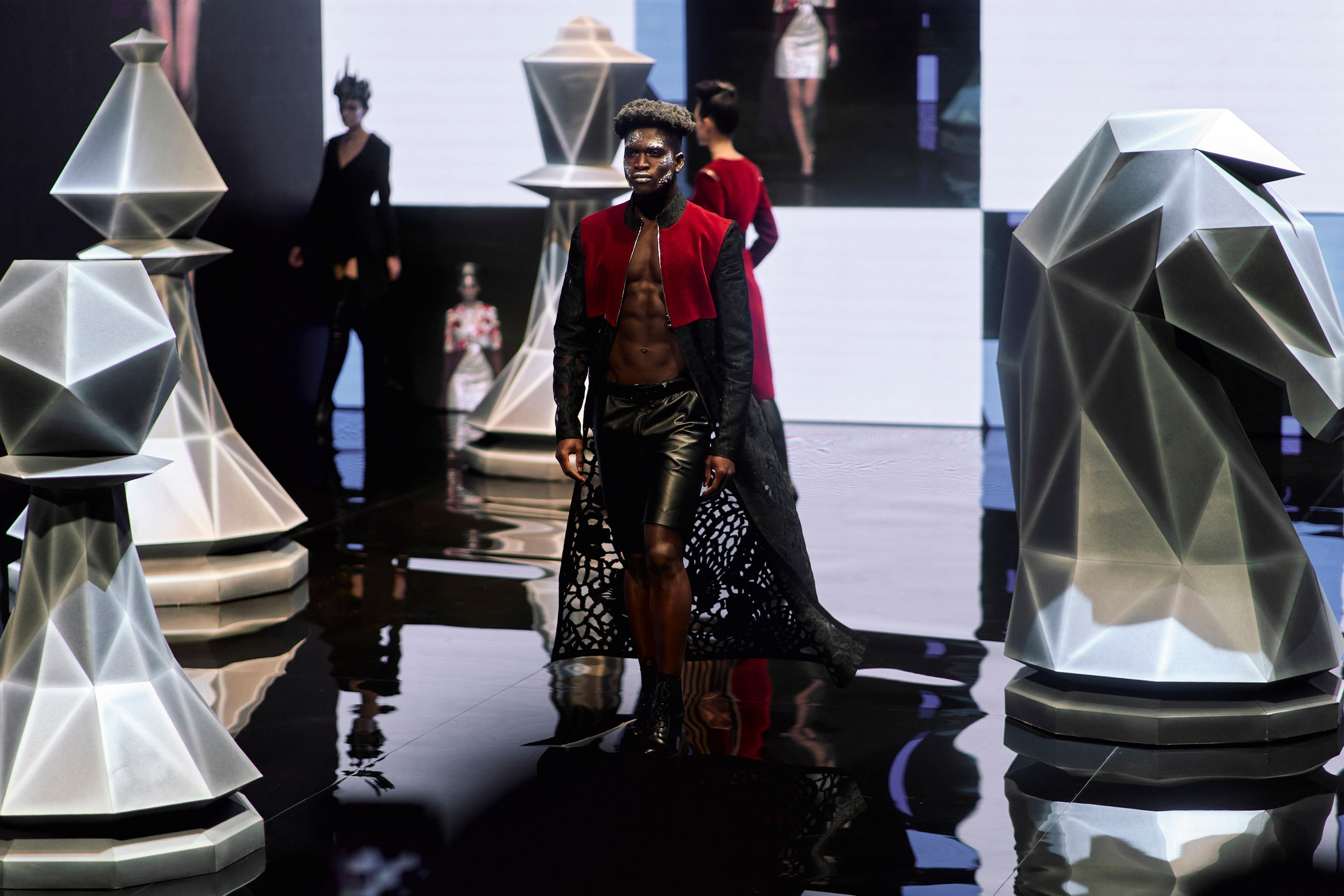 SPB FASHION WEEK 23'24. Photographer — ERASTOV