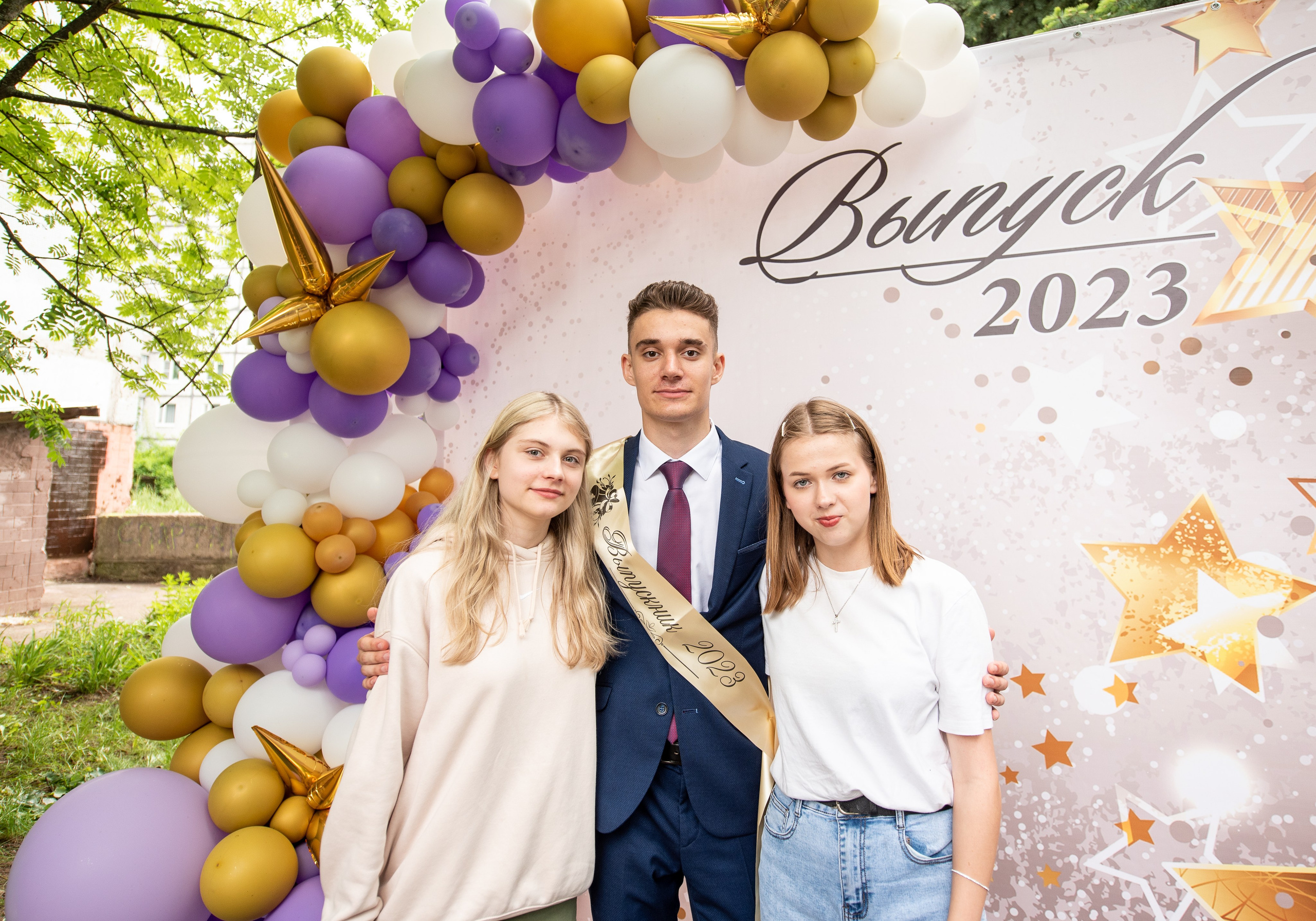 Выпускные школ. Свадебный и репортажный фотограф