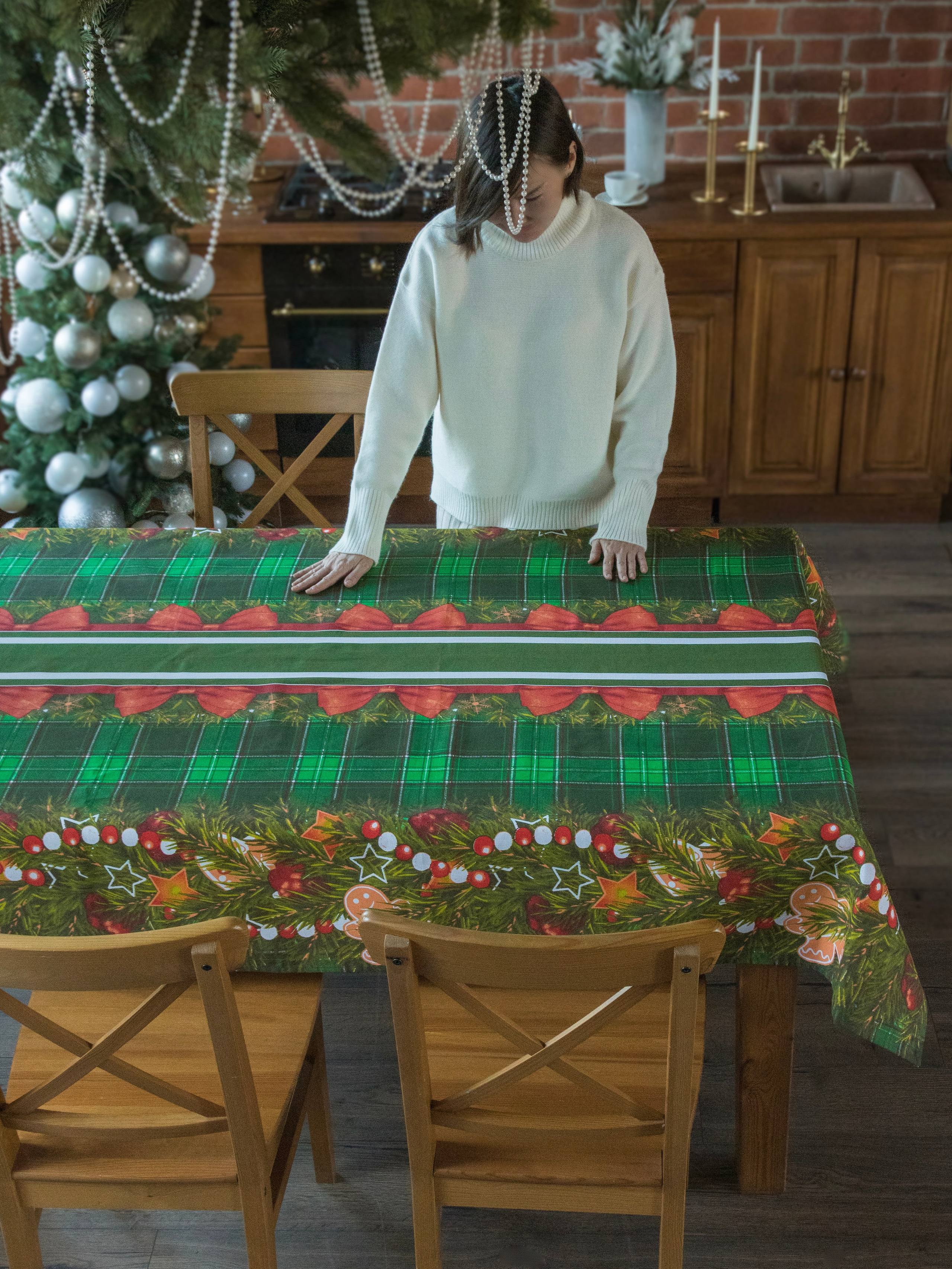 Скатерть новогодняя. Фотостудия для Wildberries Ozon