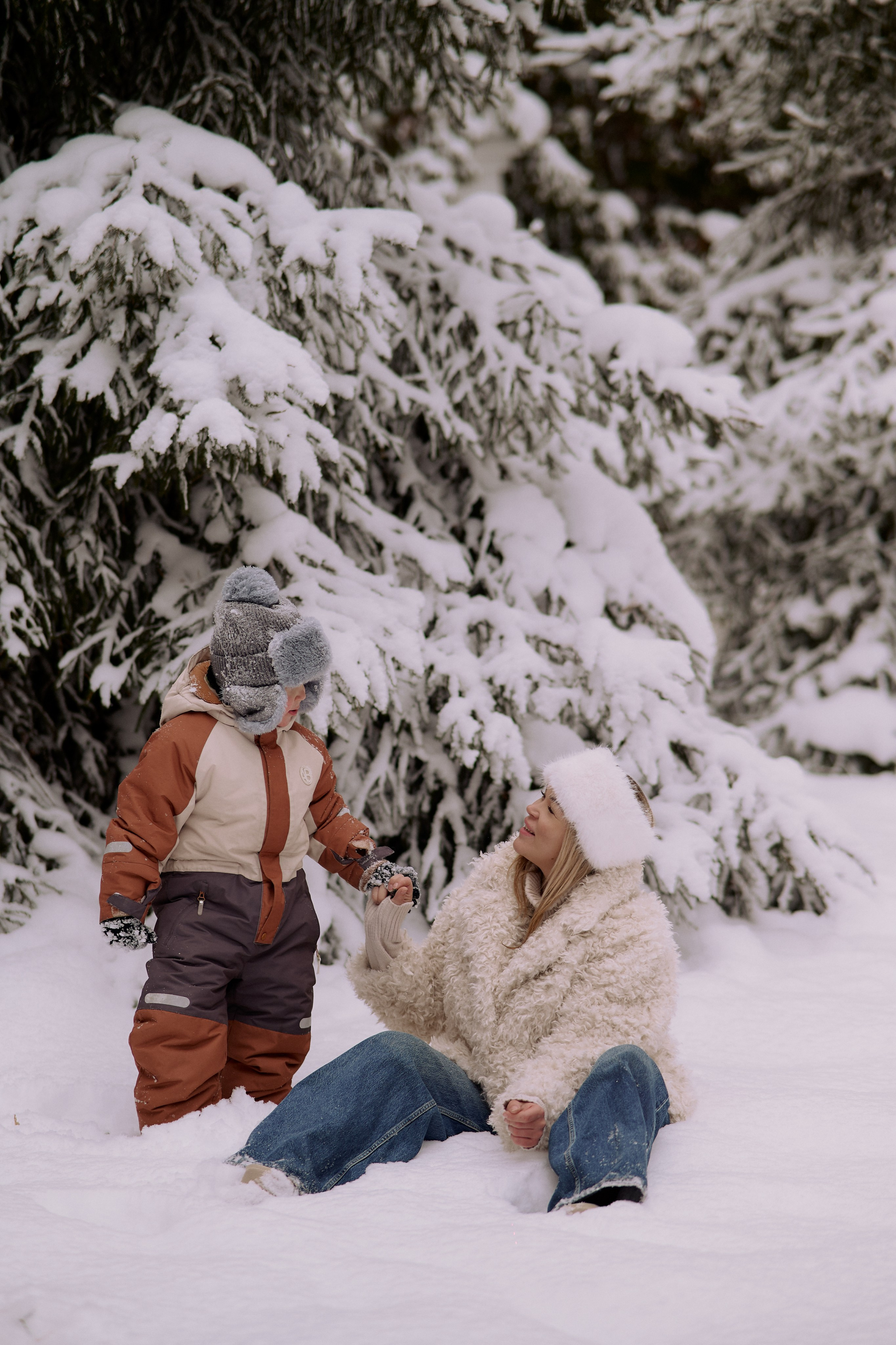 Паша, Света и Марк на зимней прогулке. Семейный и свадебный lifestyle-фотограф в Москве Мария Петрова