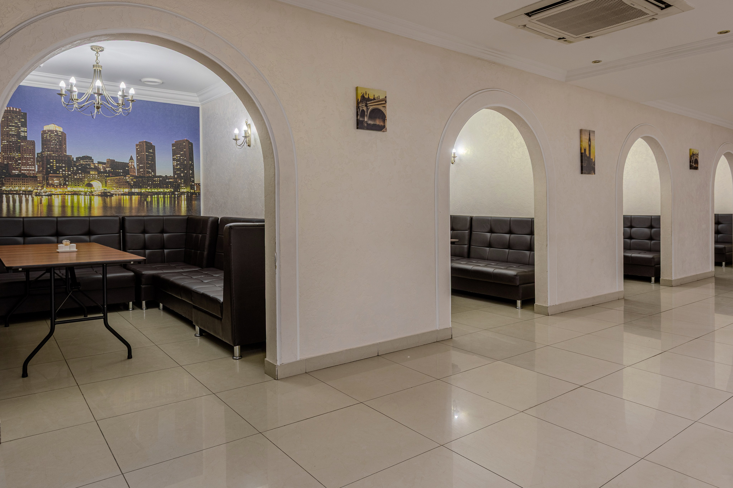 Амакс Сити-отель Уфа, фото Алексея Муравьёва, современный отель,Лобби Амакс Сити-отеля, съёмка фотографа Алексея Муравьёва, гостиничный интерьер,Номера отеля Амакс Сити Уфа, работа фотографа Алексея Муравьёва, комфортабельное размещение,Ресторан Амакс Сити-отеля, фото Алексея Муравьёва, гостиничная кухня,Рецепция Амакс Сити Уфа, съёмка Алексея Муравьёва, сервис для гостей,Спа-зона отеля Амакс Сити, фото Алексея Муравьёва, оздоровительные услуги,Конференц-зал Амакс Сити-отеля, работа фотографа Алексея Муравьёва, бизнес-мероприятия,Лифт отеля Амакс Сити Уфа, съёмка Алексея Муравьёва, современный дизайн,Номера люкс Амакс Сити, фото Алексея Муравьёва, премиальный комфорт,Зона отдыха Амакс Сити-отеля, работа фотографа Алексея Муравьёва, релакс для гостей,Инфраструктура Амакс Сити Уфа, съёмка Алексея Муравьёва, гостиничные услуги,Паркинг отеля Амакс Сити, фото Алексея Муравьёва, безопасность гостей,Вестибюль Амакс Сити, работа фотографа Алексея Муравьёва, элегантность интерьера,Номера стандарт Амакс Сити-отеля, съёмка Алексея Муравьёва, удобство проживания,Общественные зоны Амакс Сити Уфа, фото Алексея Муравьёва, современный дизайн,Ресторан и бар Амакс Сити, работа фотографа Алексея Муравьёва, гастрономические предложения,Интерьер отеля Амакс Сити Уфа, фото Алексея Муравьёва, гостиничный стиль,Мебель номеров Амакс Сити, съёмка Алексея Муравьёва, комфорт для постояльцев,Освещение отеля Амакс Сити, работа фотографа Алексея Муравьёва, уют для гостей,Терраса Амакс Сити-отеля, фото Алексея Муравьёва, панорамный вид