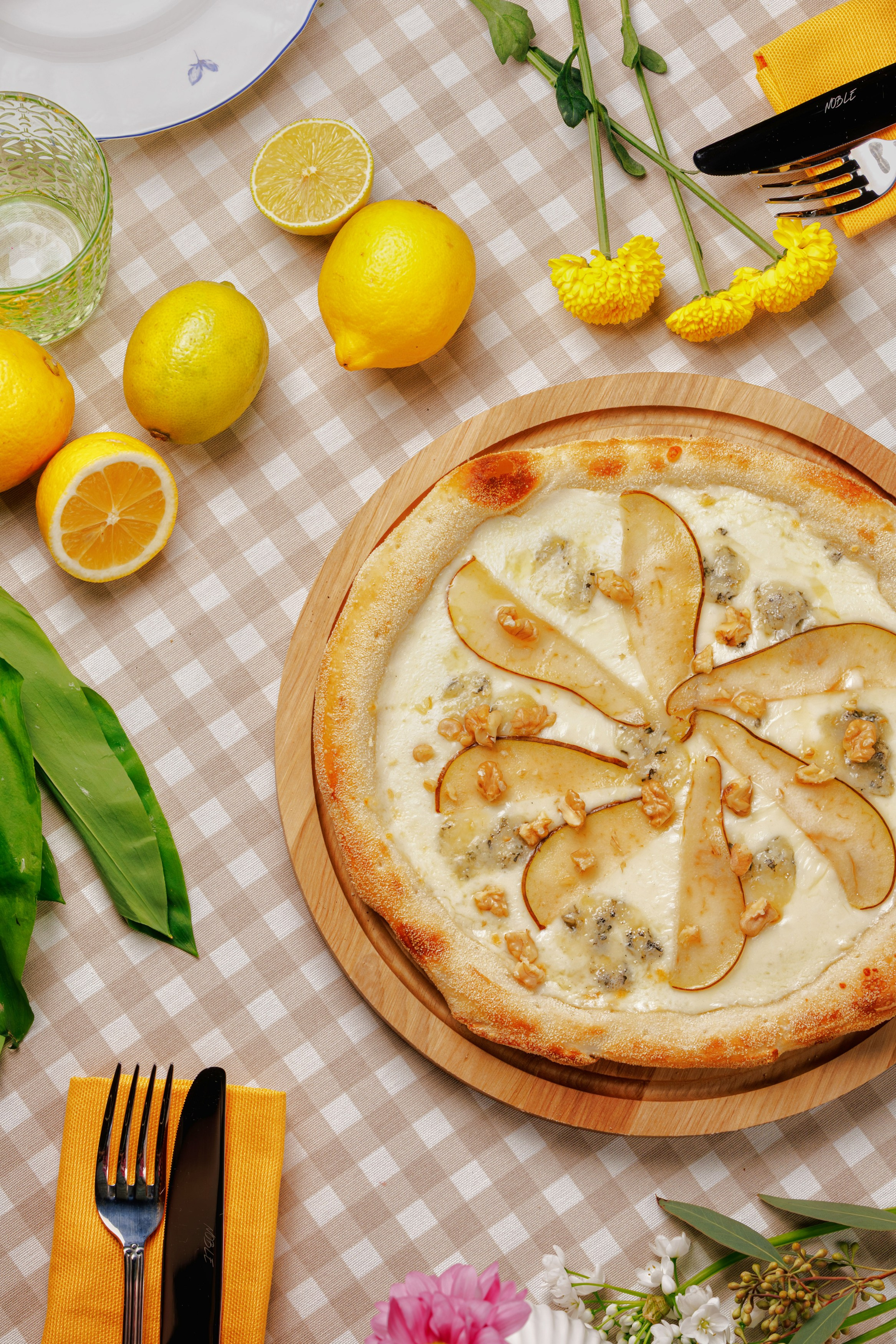 Strawberry Fields. Night2Day Санкт-Петербург