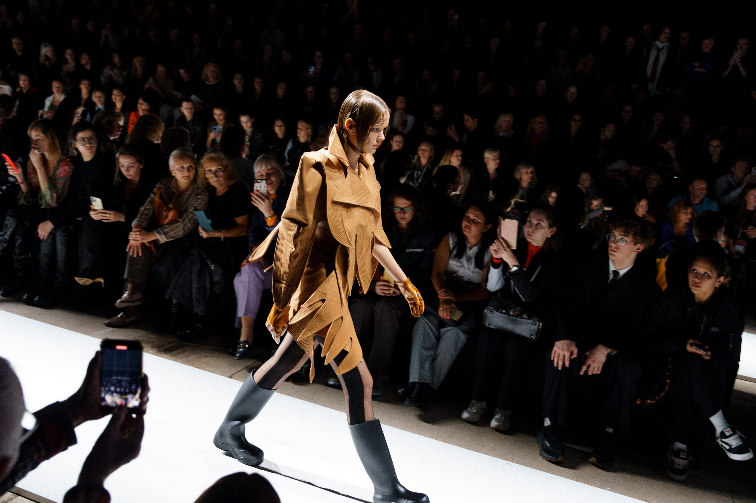 Moscow Fashion Week 2024 осень. Фотограф Николай Прокофьев модельные тесты в Москве