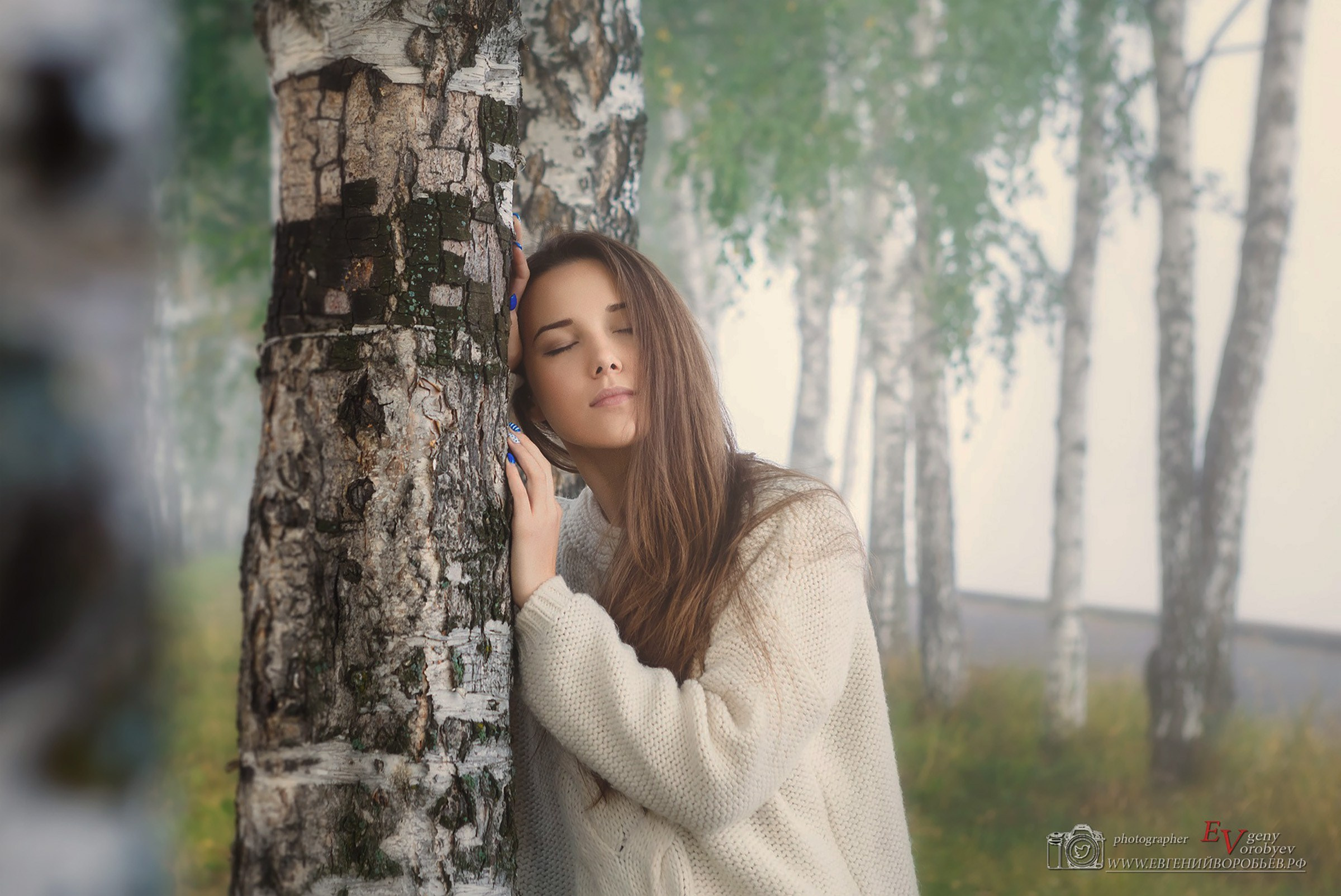 женская фотосессия для сайта знакомств социальных сетей в Красноярске фотосессия для девушки фотограф Красноярск идея образ примеры фото позы для фотосессии женский бизнес портрет лучший фотограф Красноярск фотосессия ИИ промт для фотосессии нейросеть красивые места локации для фотосессии в Красноярске цена заказать фотосессию фотостудия Красноярск 