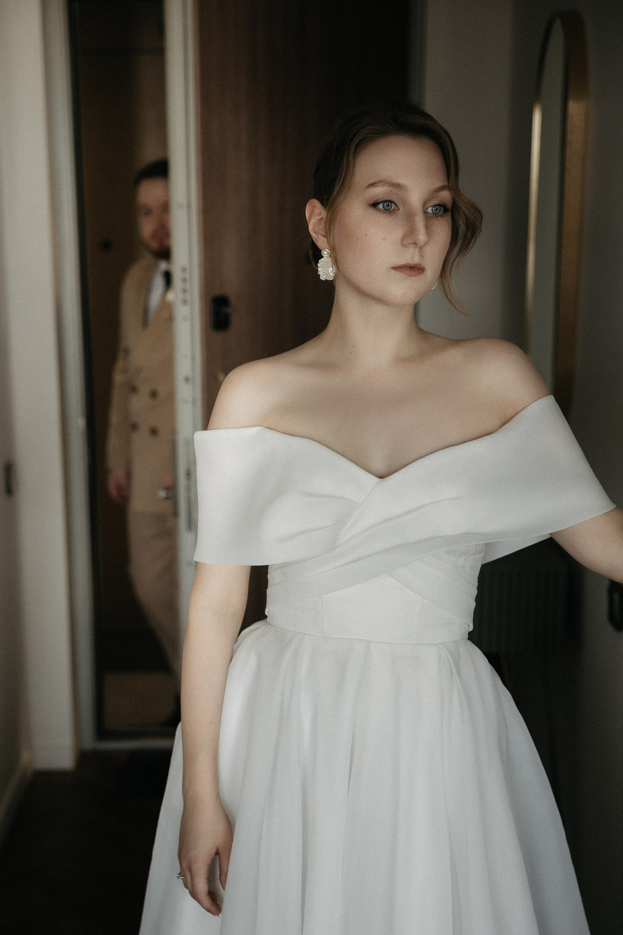 Утро невесты и свадебная фотосессия на теплоходе по Москве-реке