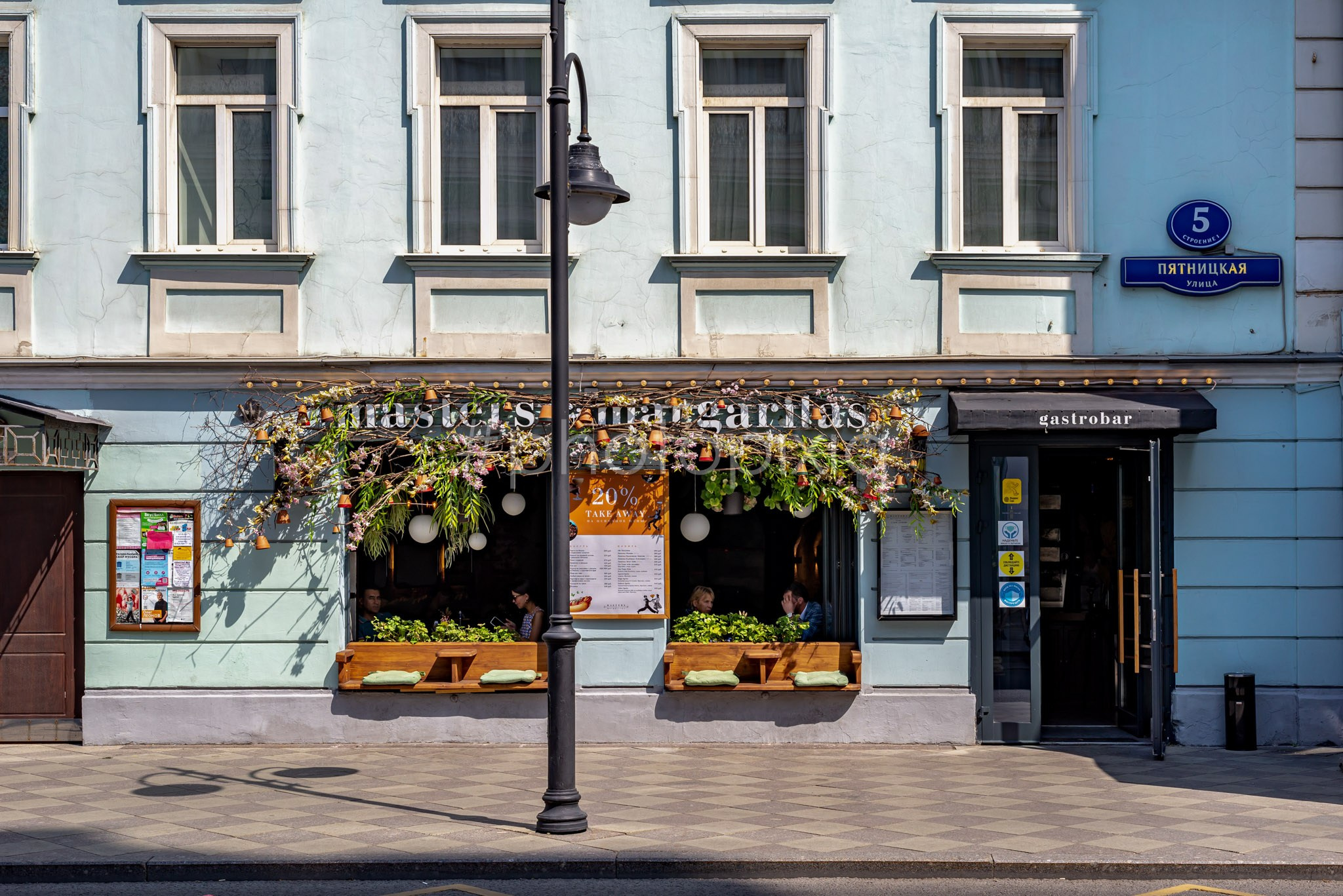 Интерьерная съёмка бара Masters & Margaritas на Пятницкой. Интерьерная съёмка и виртуальные туры — Интерьерный фотограф Кузнецов Сергей (photopixiq)