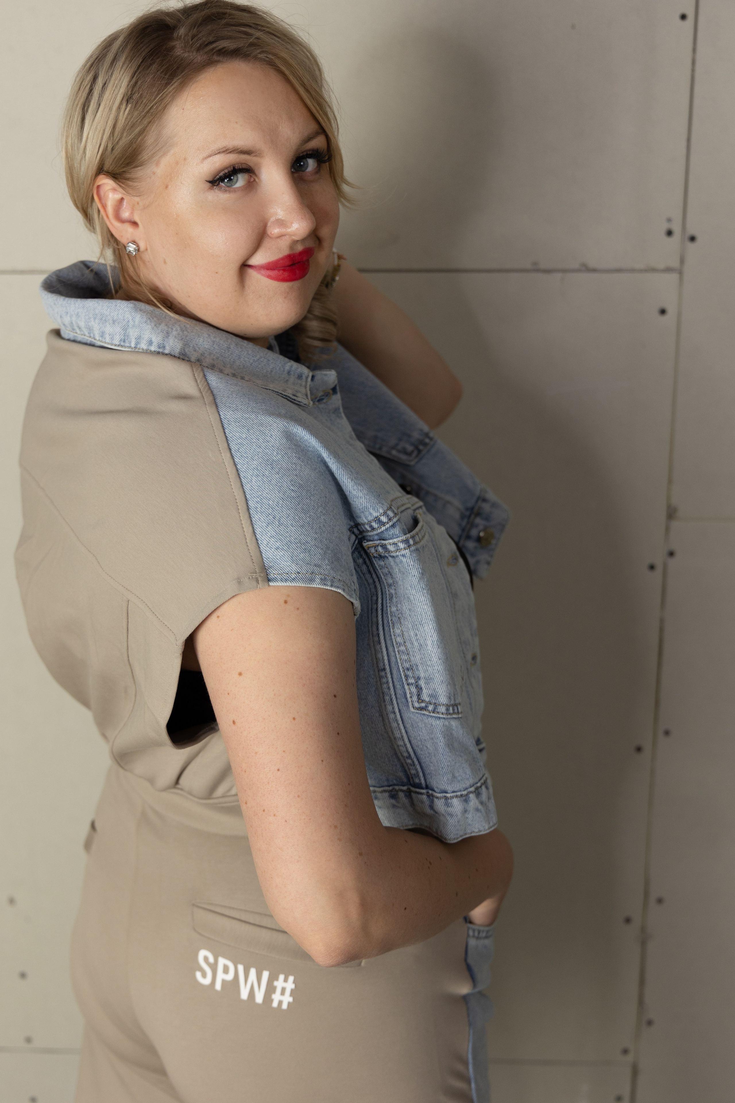 Модели для съёмок товаров на маркетплейсах. Фотограф Татьяна Марсуверских Жуковский. Фотограф для маркетплейсов, фотоуслуги в Жуковском Татьяна Марсуверских