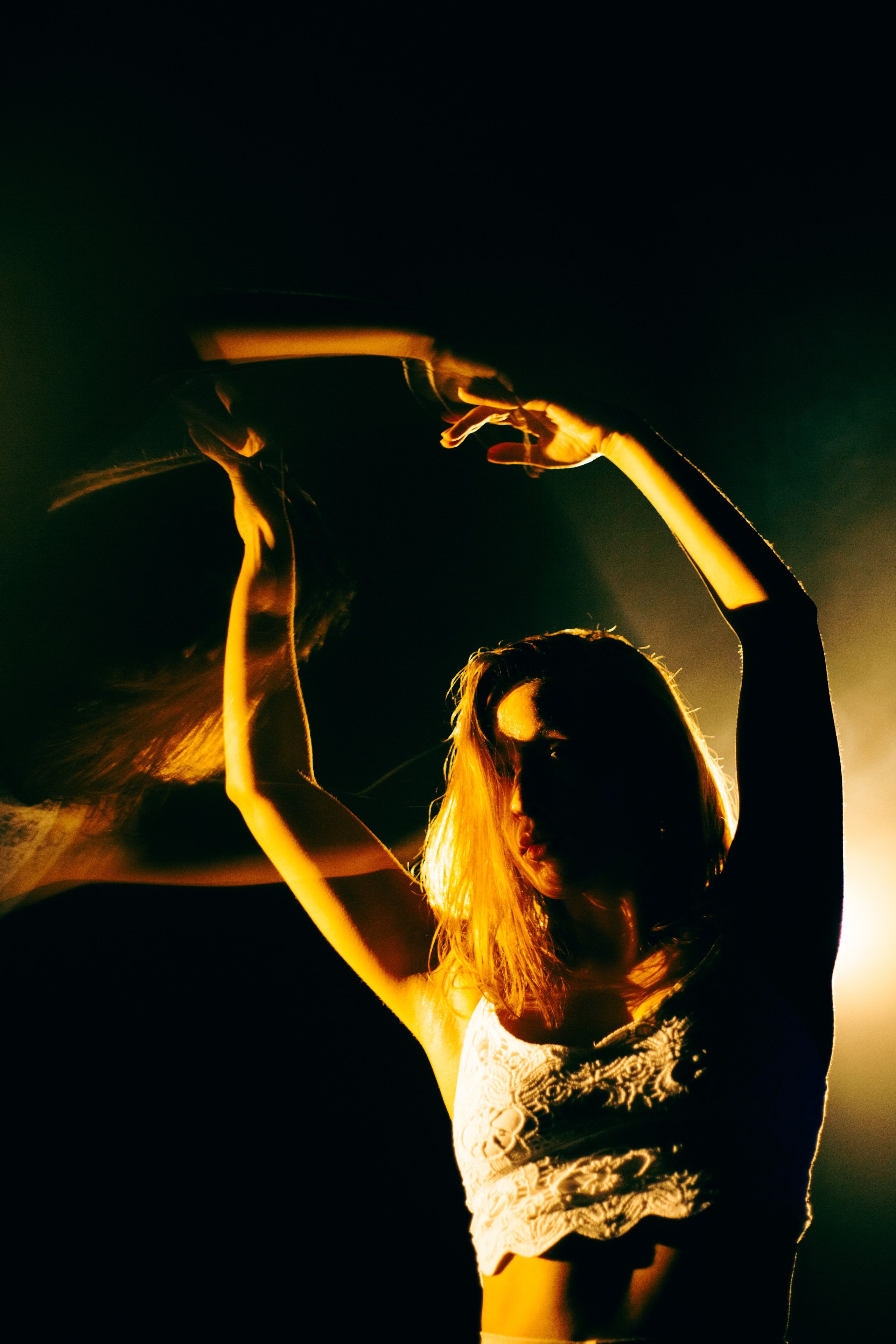 Танец огня. Арт-фотограф Крис Л. в Тобольске: портрет, семейные, свадьбы