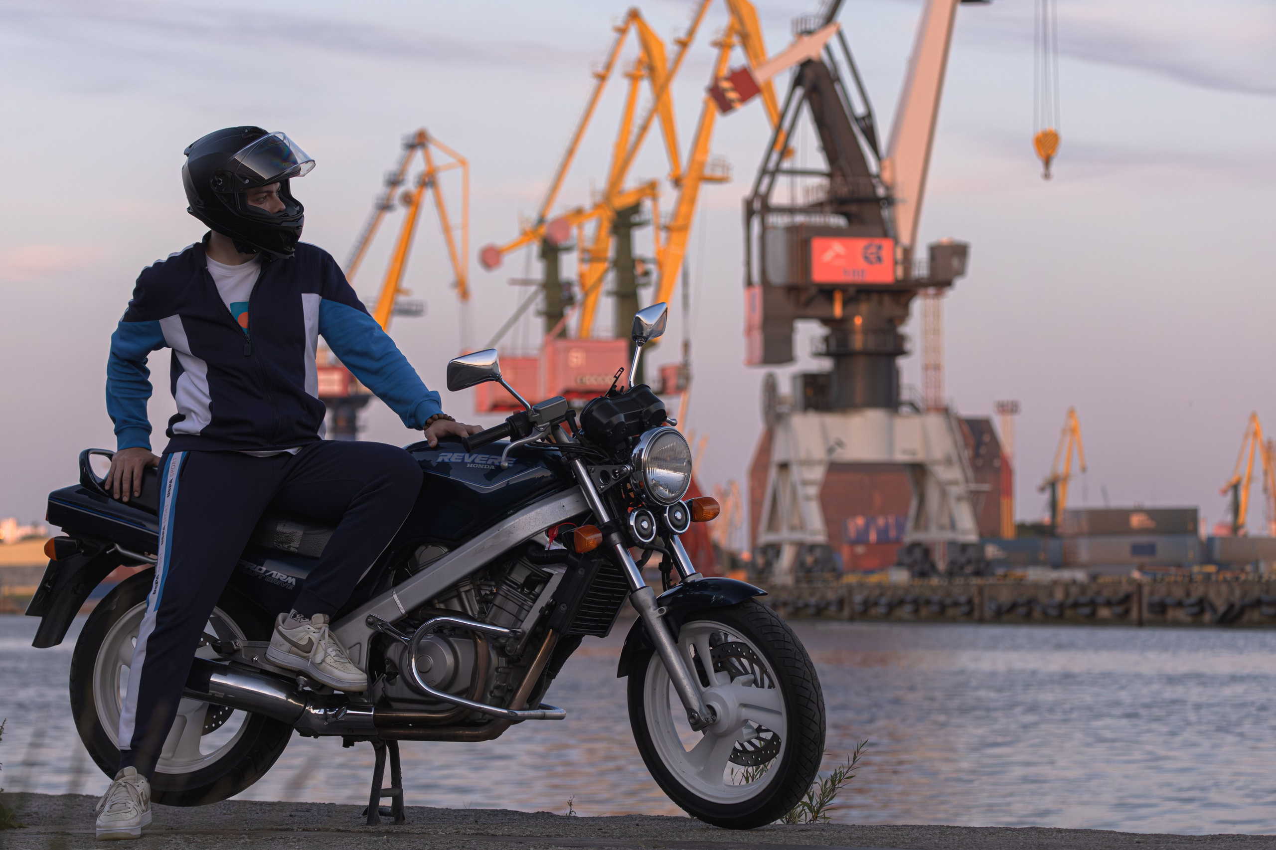 Daniil R. — Digital Noise —