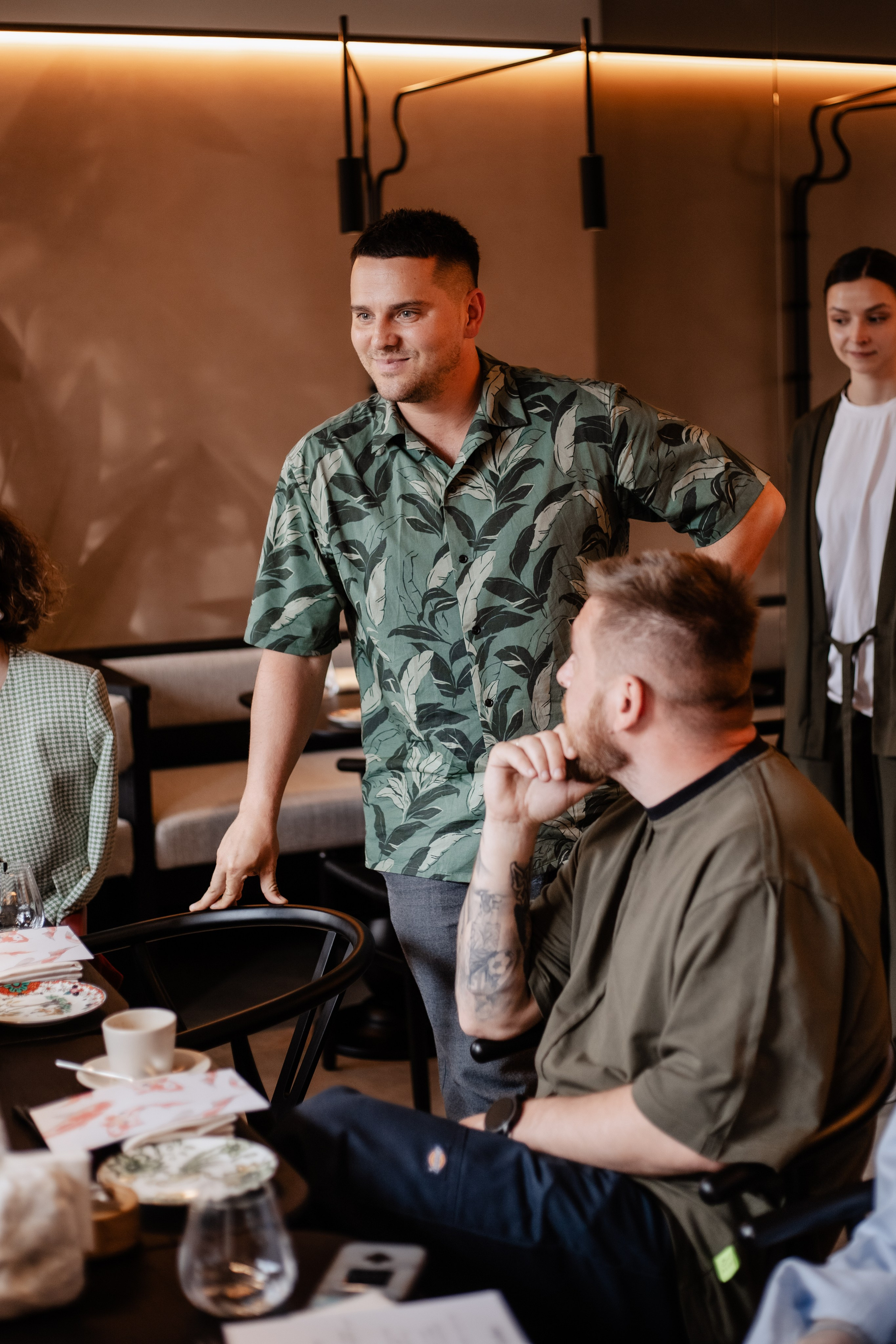 KGallery & Lotus Bistro. Портретный и репортажный фотограф Настя Куприянова