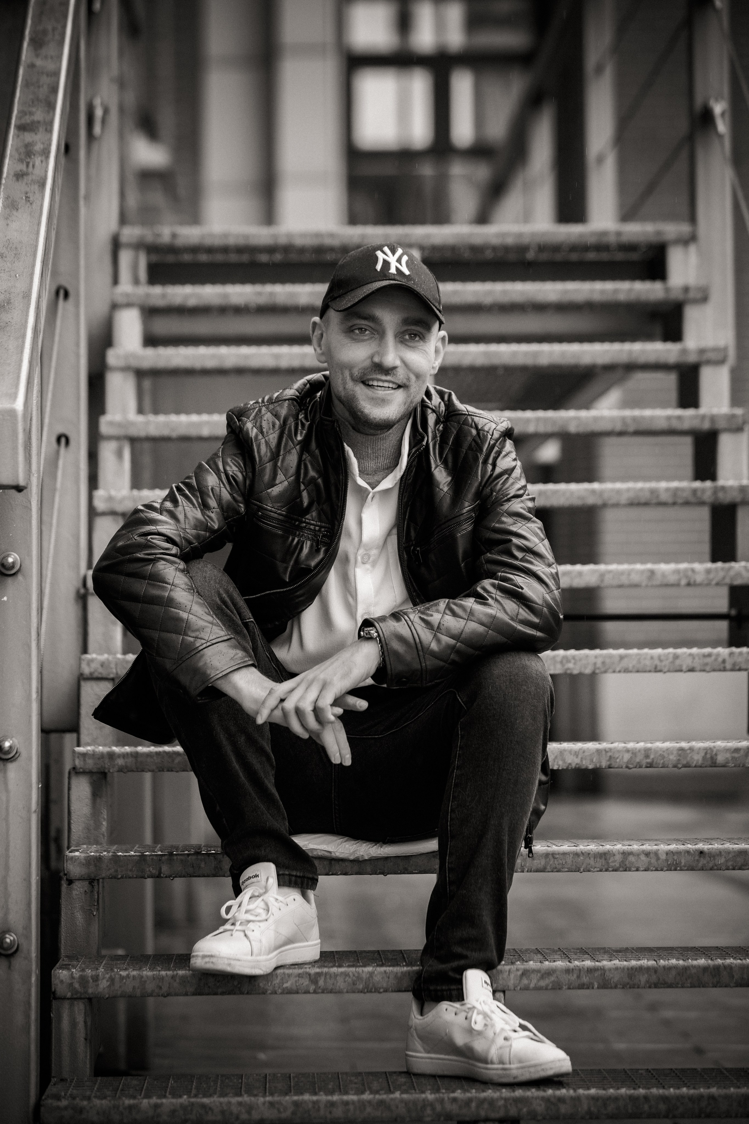 Мужская фотосессия на улице. Свадебный и семейный фотограф в Москве и Подмосковье Лариса Козлова