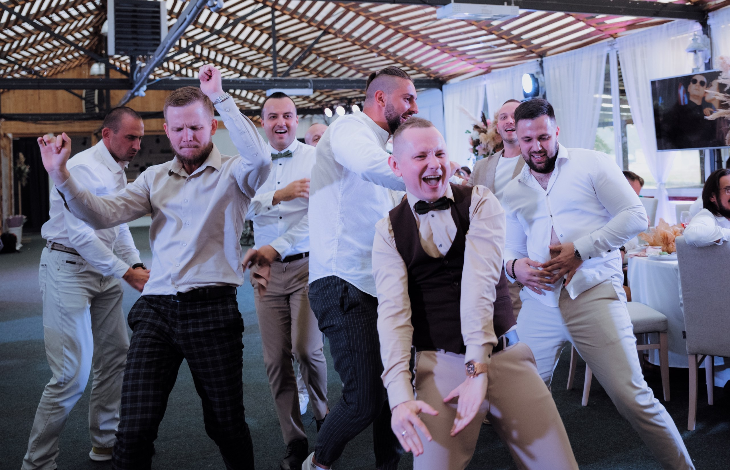 Ведущий Эмиль Тайматов в Москве и Московской области