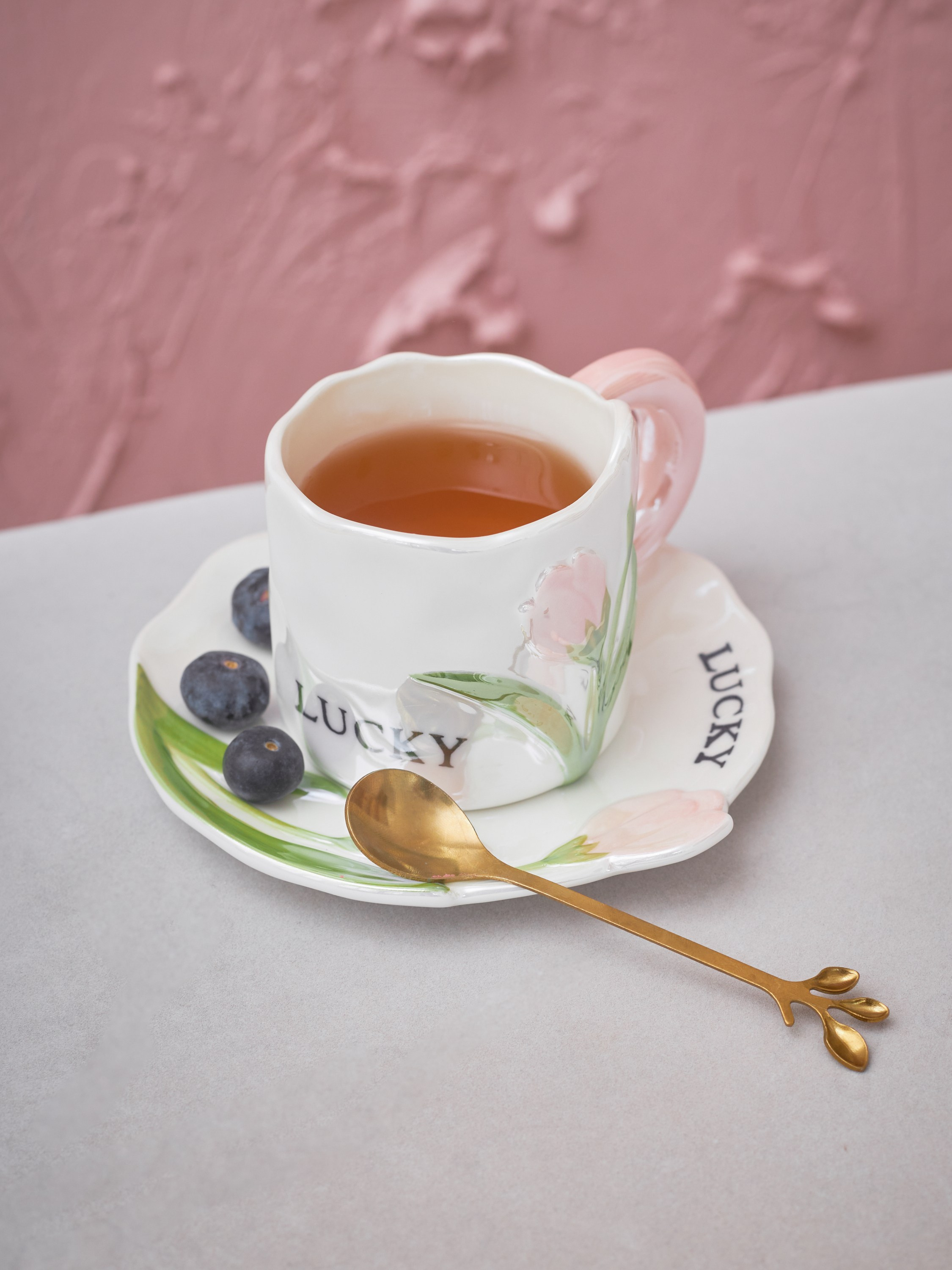 Фотосъемка посуды термосов Екатеринбург товары для кухни Wildberries ВБ Ozon предметка Екб заказать цена. Фотограф Екатеринбург Анастасия Жерновская | Маркетплейсы и нейрофото