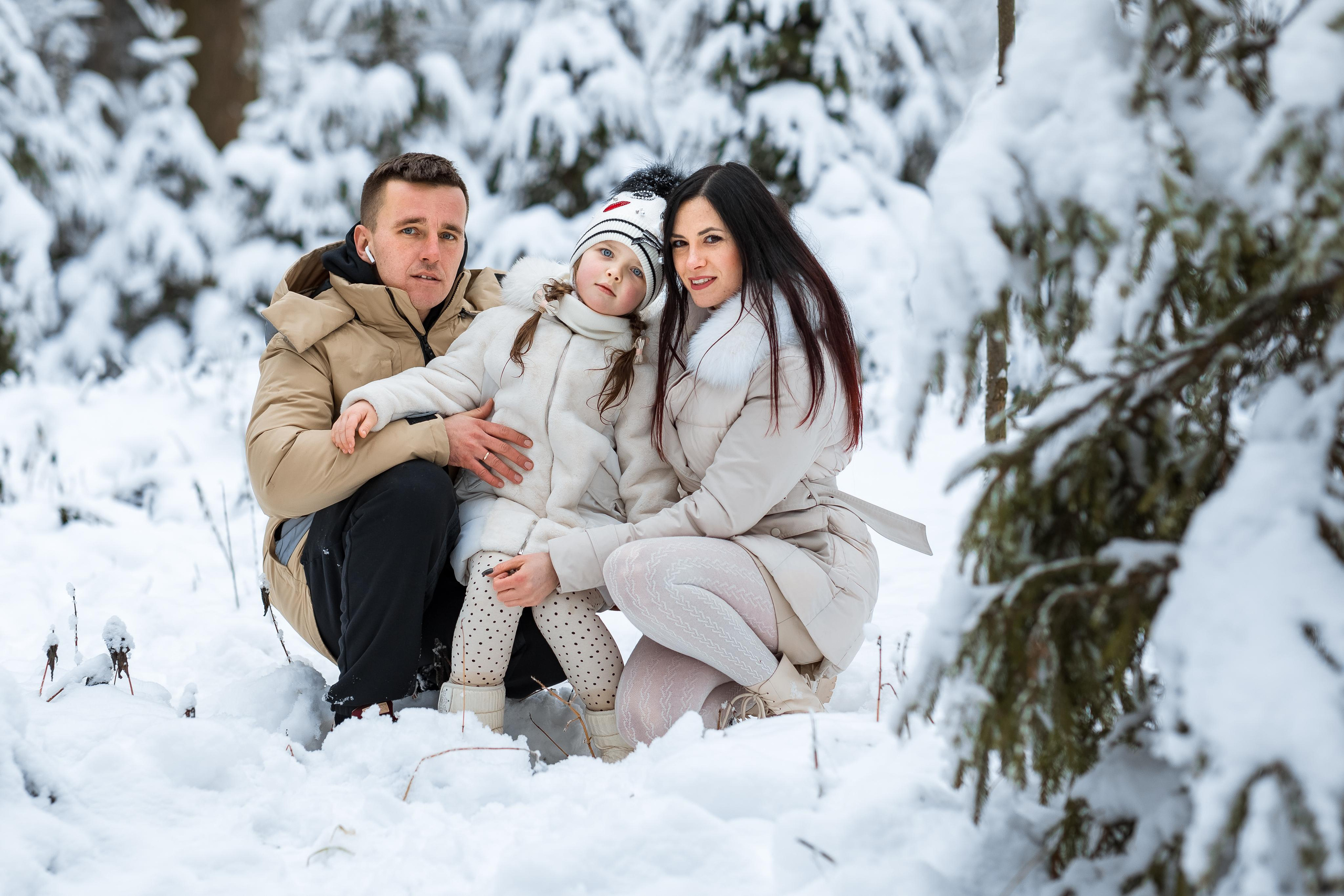 Зимняя фотопрогулка для Анастасии, Марка и Миланы. Женский семейный фотограф Тула Москва Захарова Анна