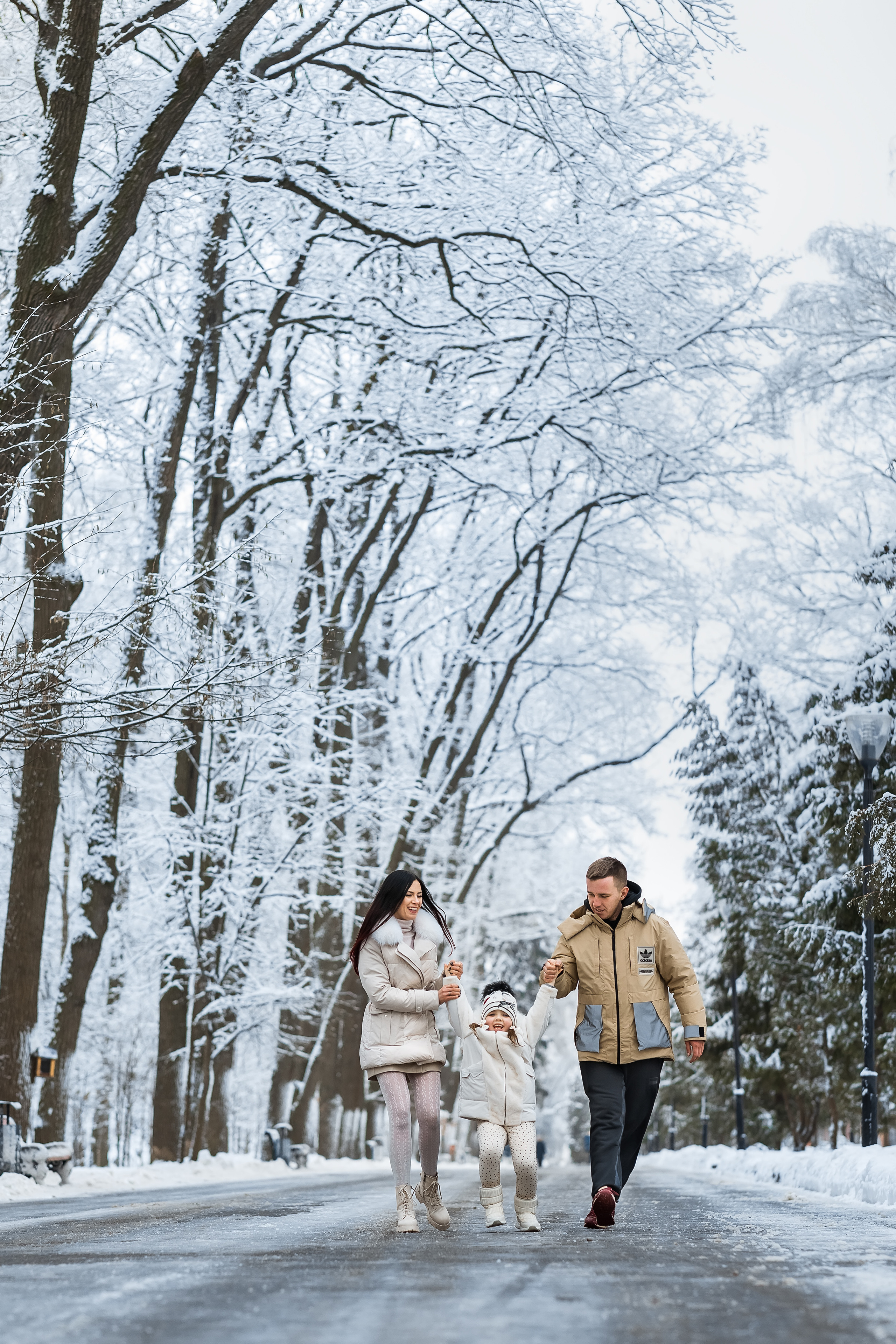 Зимняя фотопрогулка для Анастасии, Марка и Миланы. Женский семейный фотограф Тула Москва Захарова Анна
