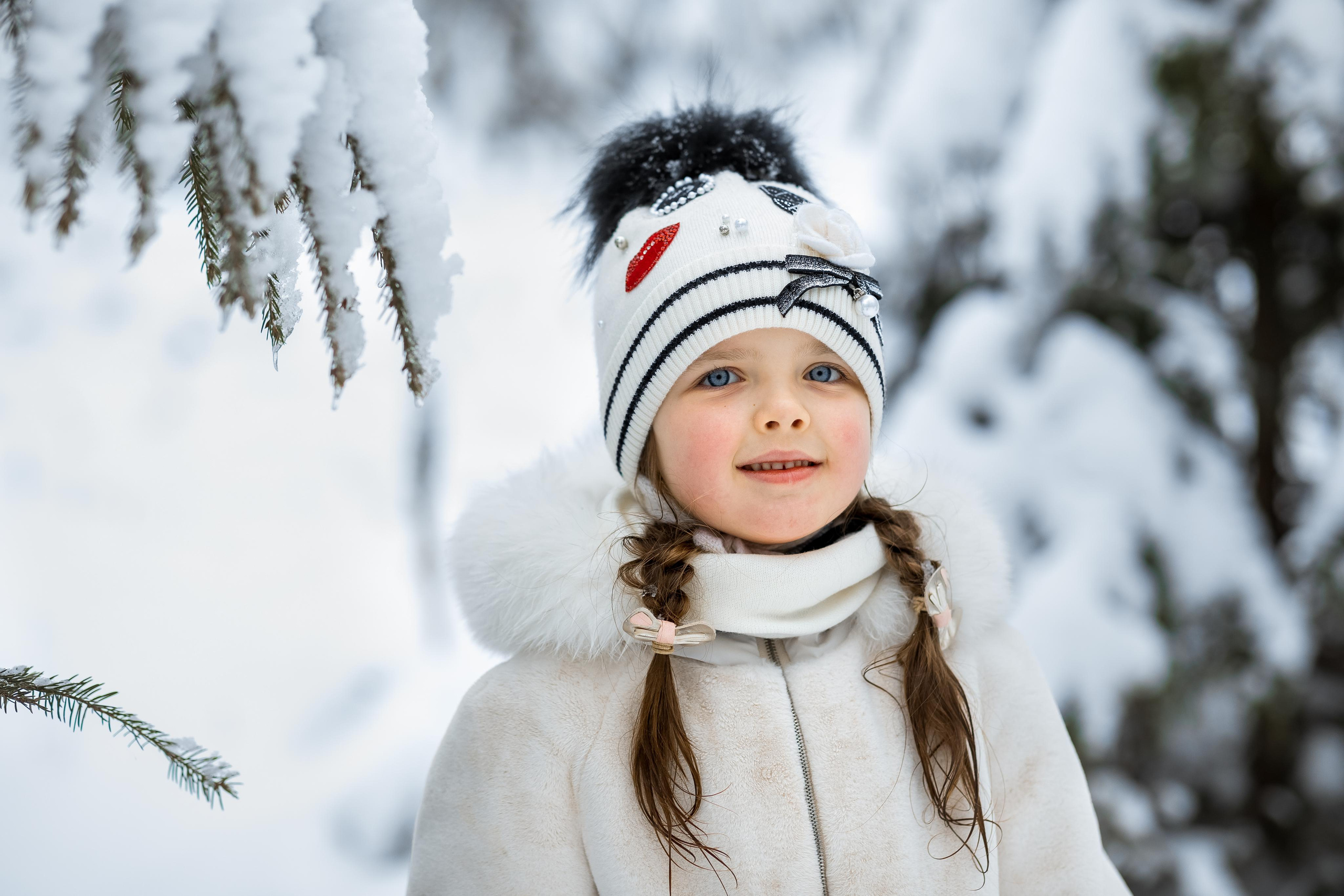 Зимняя фотопрогулка для Анастасии, Марка и Миланы. Женский семейный фотограф Тула Москва Захарова Анна
