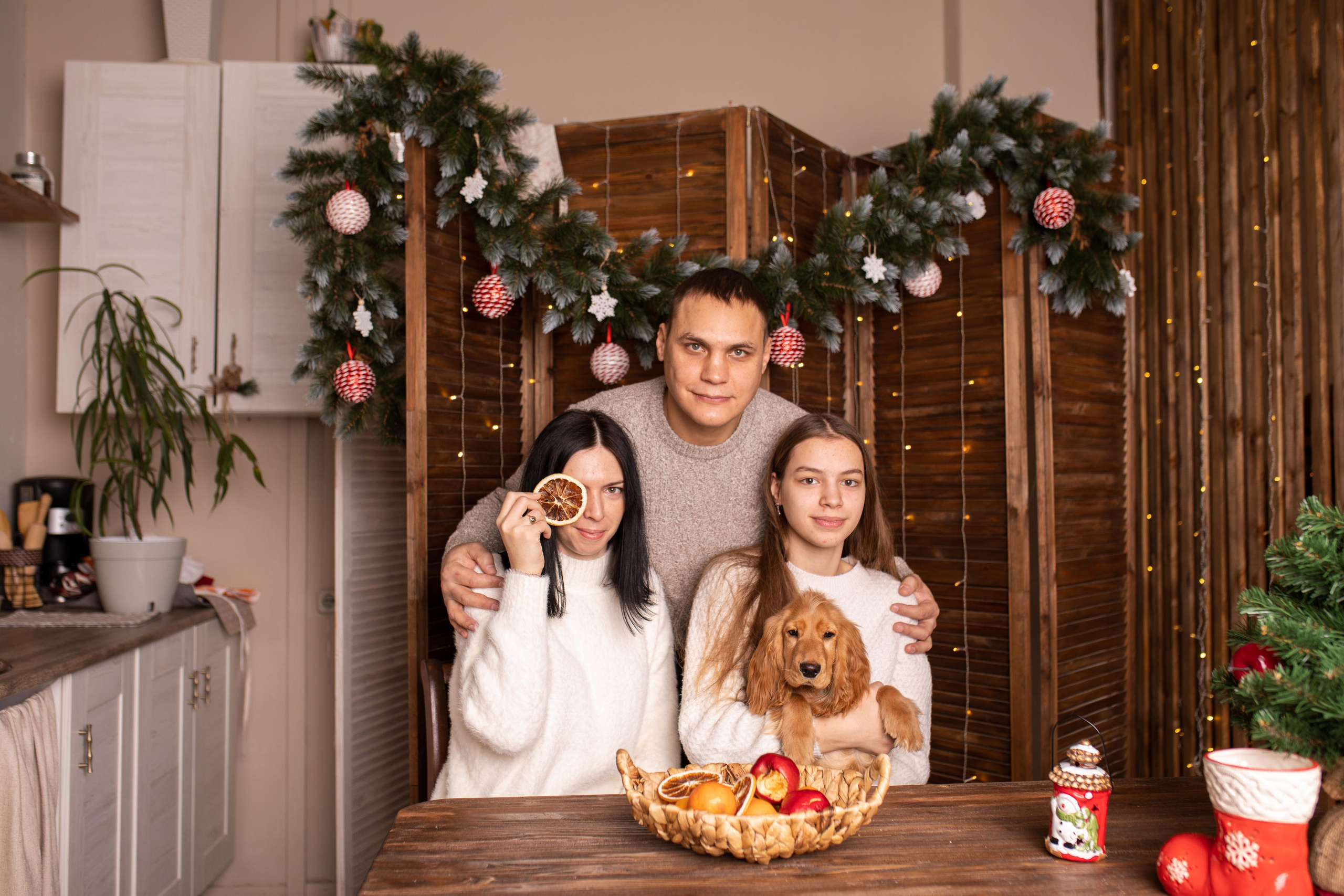 Семейная новогодняя съемка для Ирины и Влада. Женский семейный фотограф Тула Москва Захарова Анна