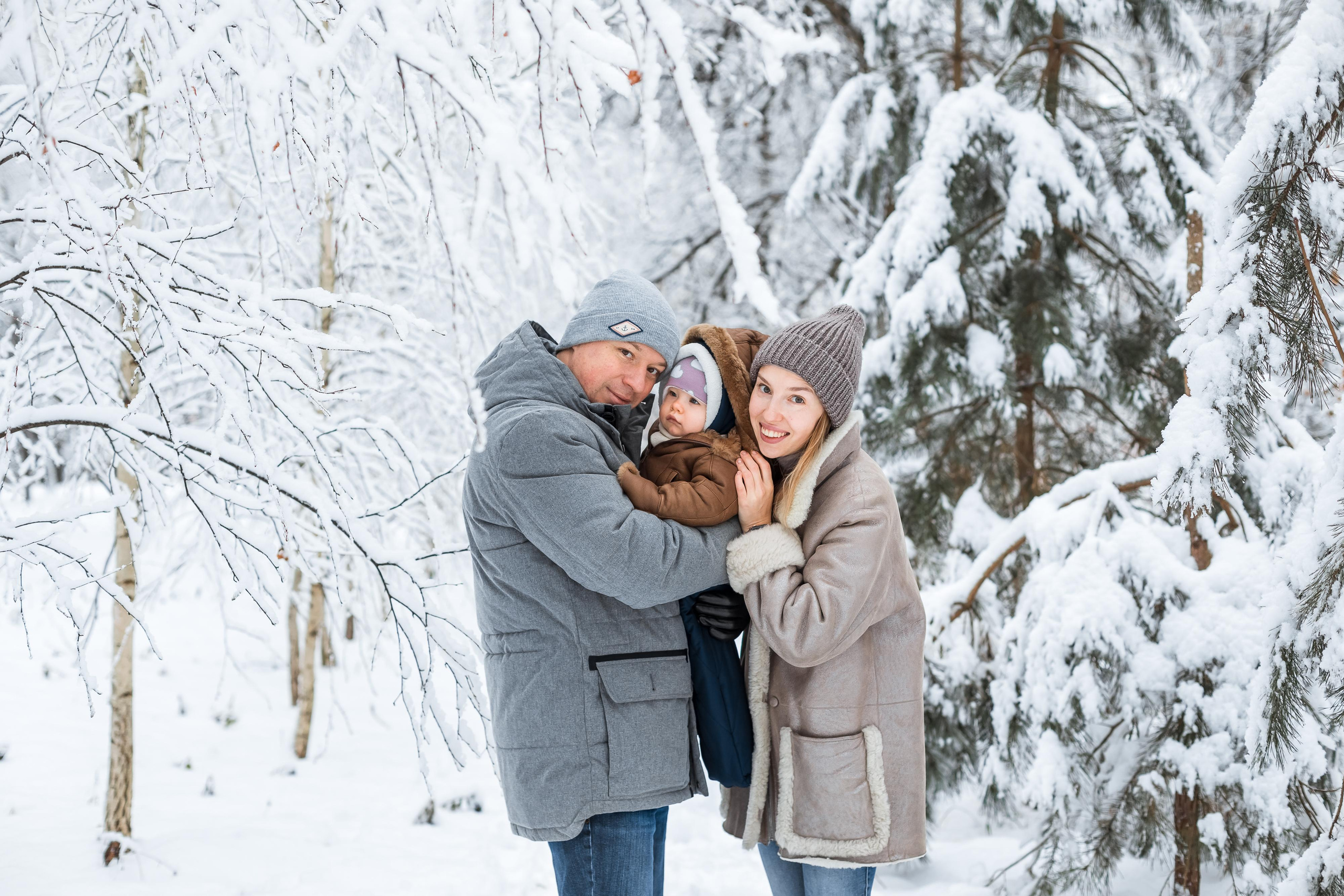 Снежная фотопрогулка для Людмилы, Александра и Ангелины. Женский семейный фотограф Тула Москва Захарова Анна
