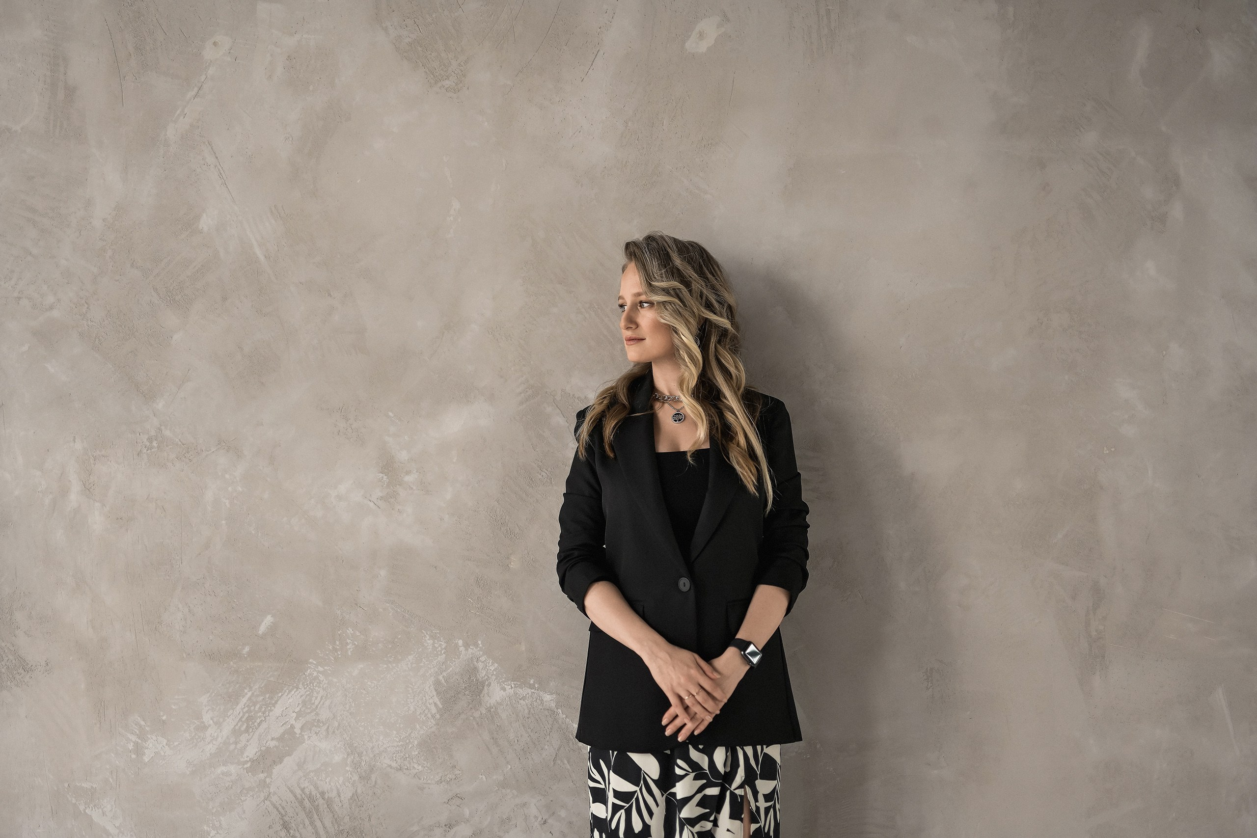 Контент-съёмка для нумеролога и эзотерика: фото для соцсетей. 📸 Свадебный и семейный фотограф в Красноярске Тихомиров Евгений | 17 лет опыта | 800+ свадеб