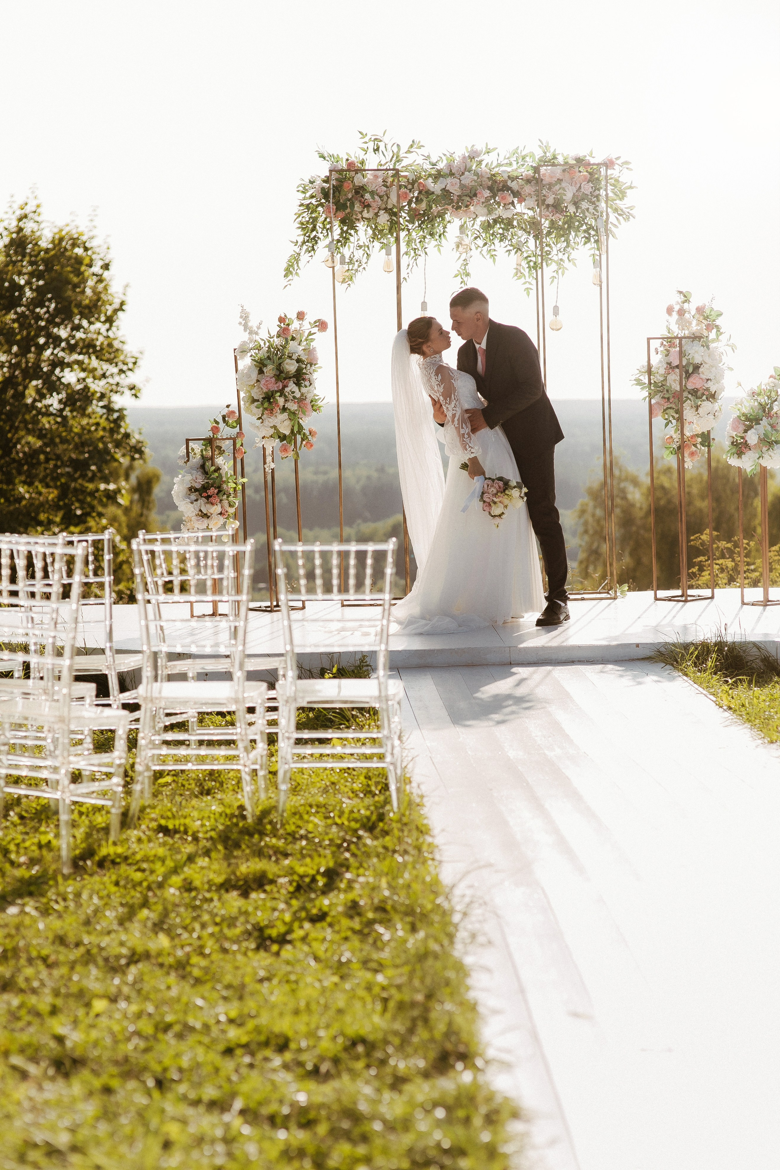 Выездная регистрация свадьбы влюбленных. Свадебный и репортажный фотограф в Ярославле и Санкт-Петербурге Роман Микрюков