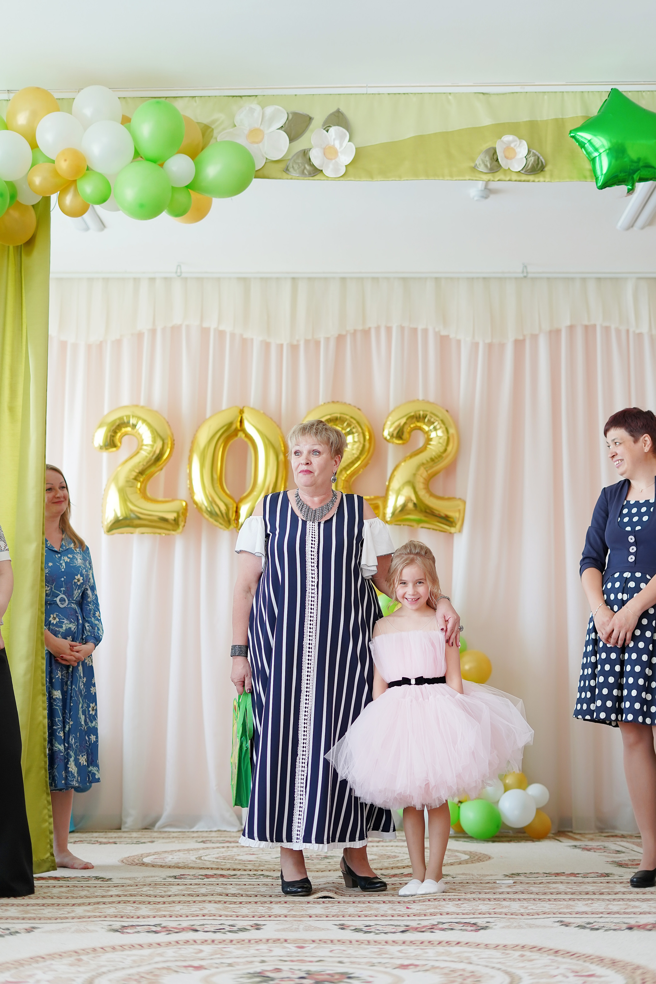 Фотосъемка видеосъёмка фотограф видеооператор новогодних утренников  в. Фотограф, видеооператор Нина Коршунова